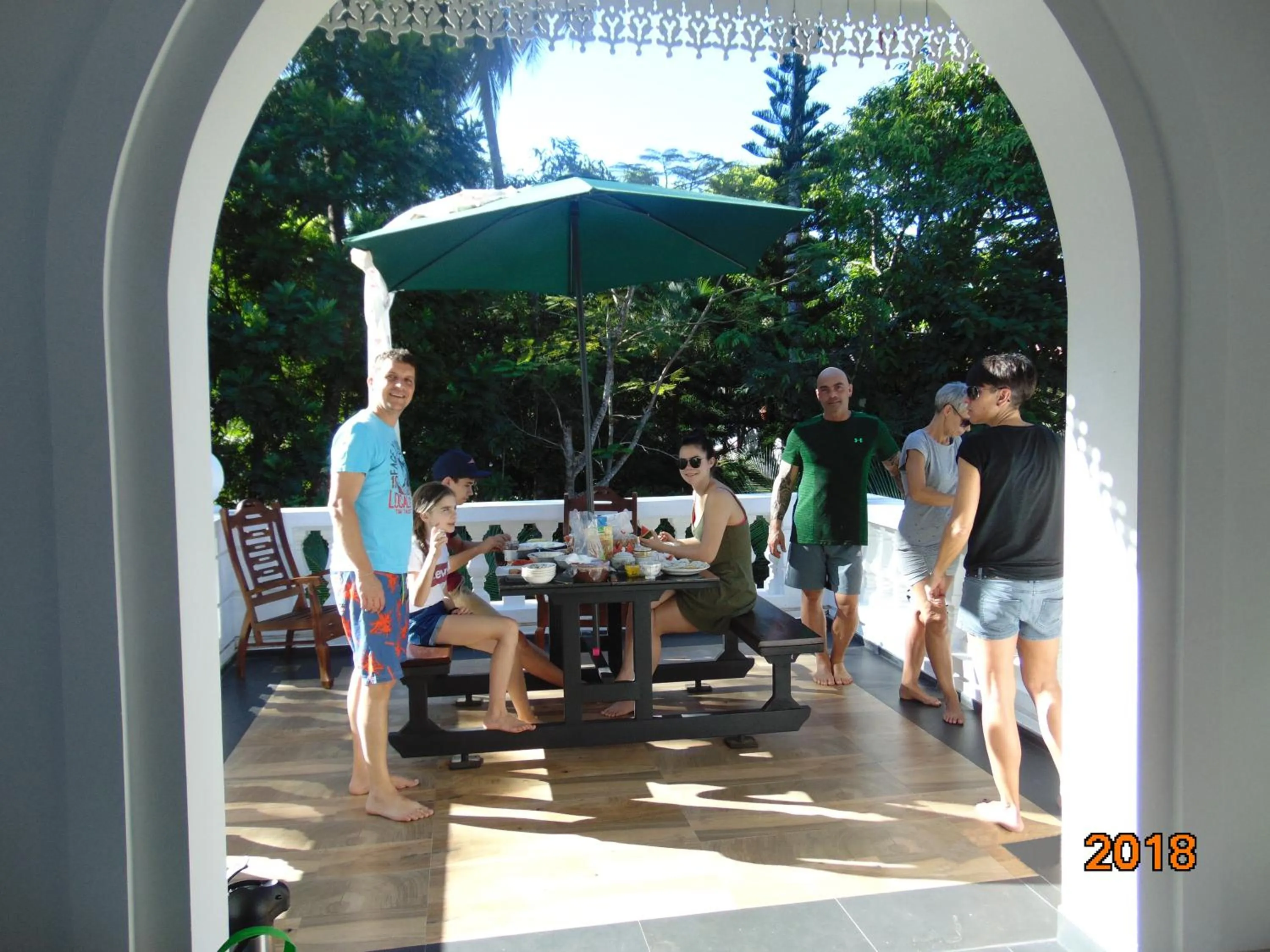 Restaurant/places to eat in SRI LANKAN VILLA