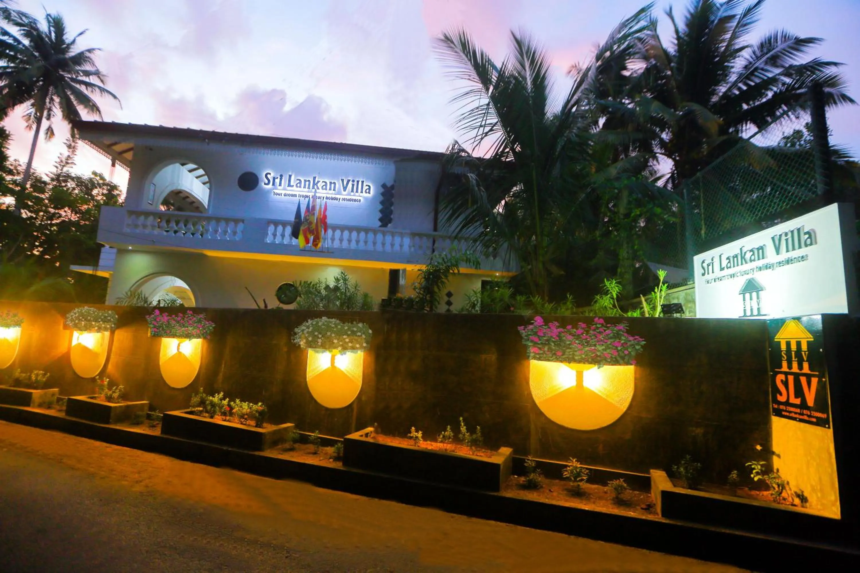 Night in SRI LANKAN VILLA