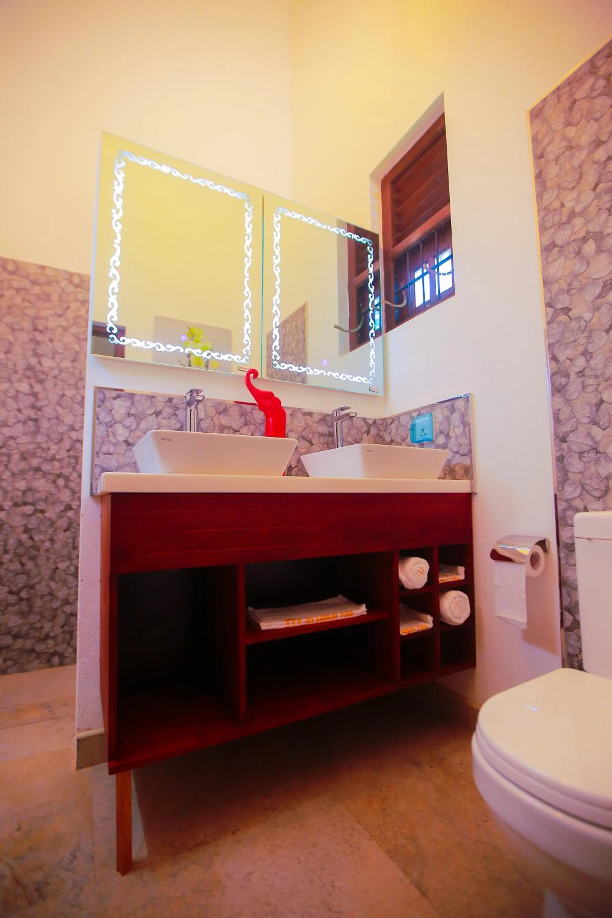 Bathroom in SRI LANKAN VILLA