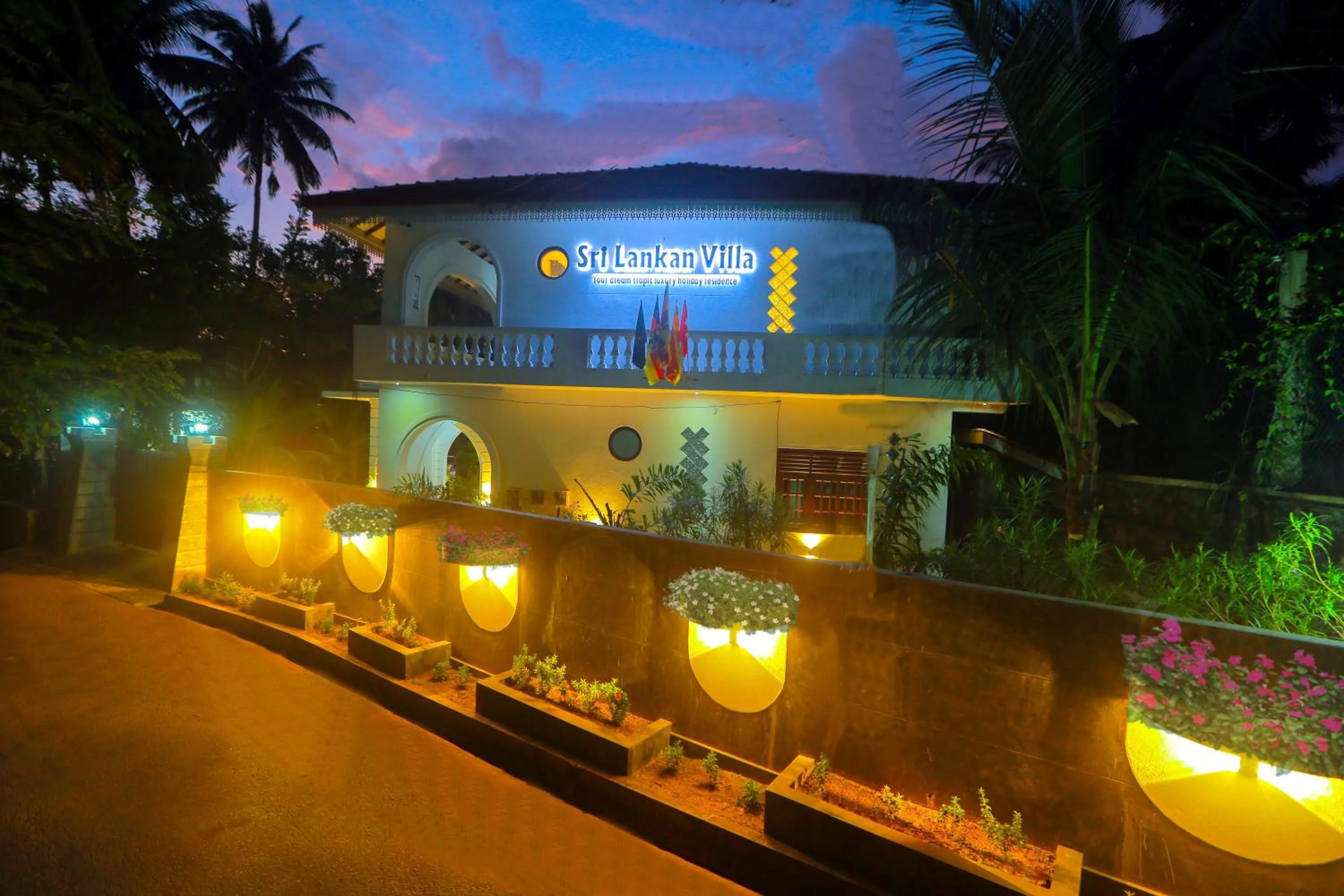 Night in SRI LANKAN VILLA