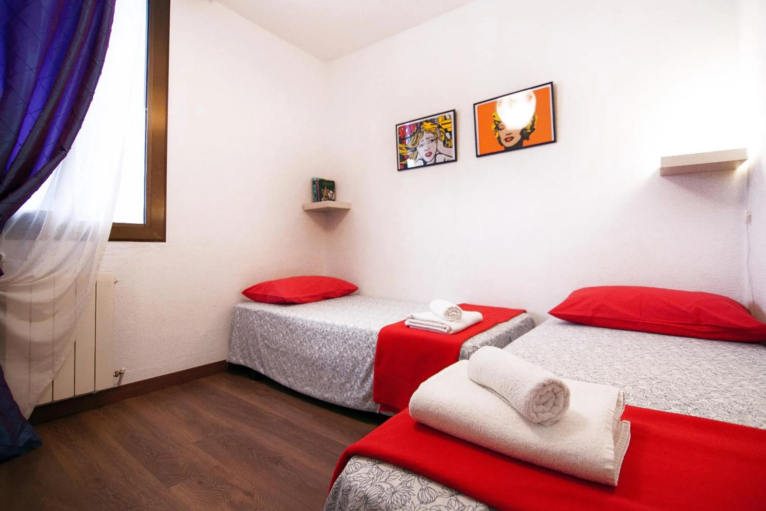 Bed in Casa Tortilla Sagrada Familia