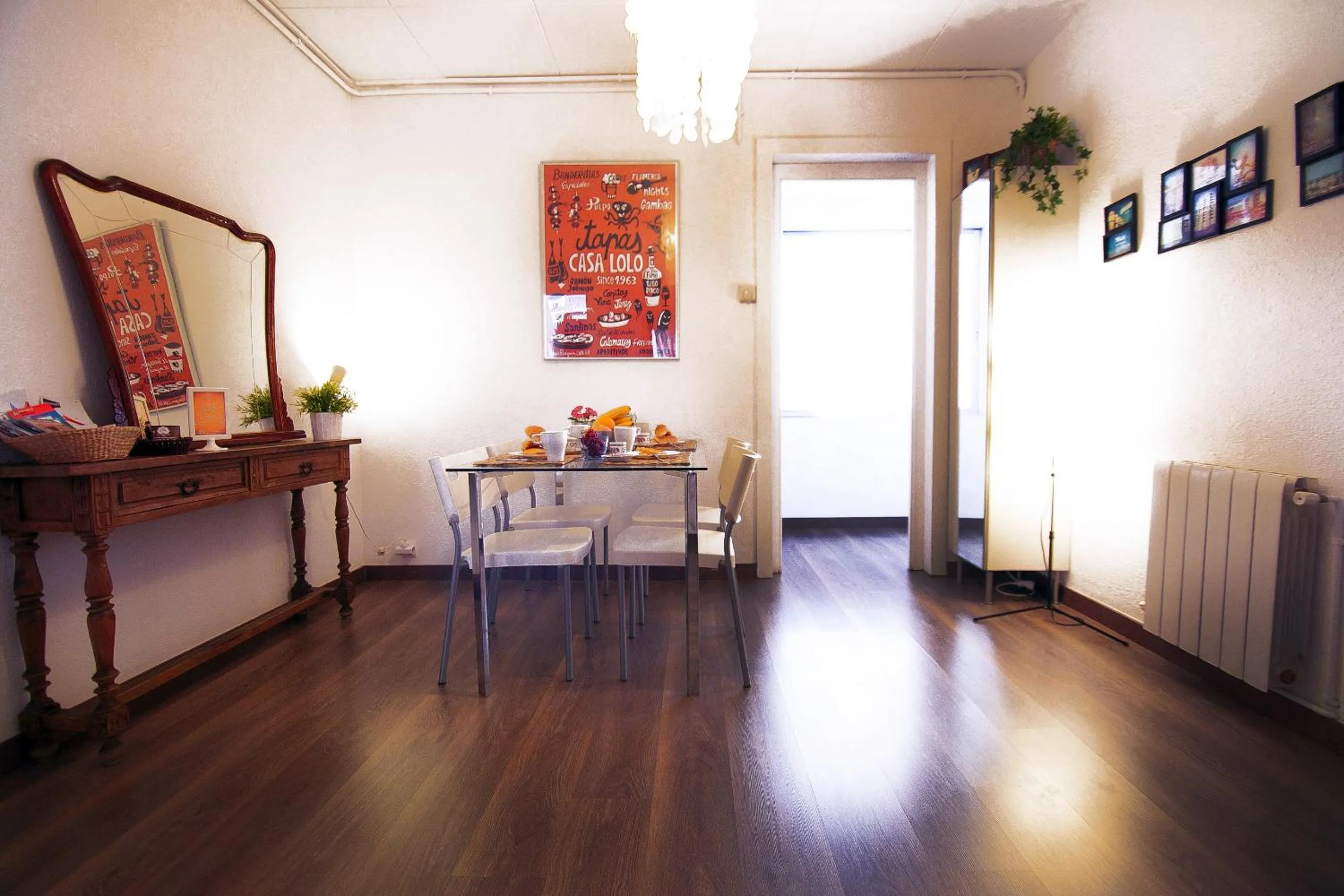 Living room in Casa Tortilla Sagrada Familia