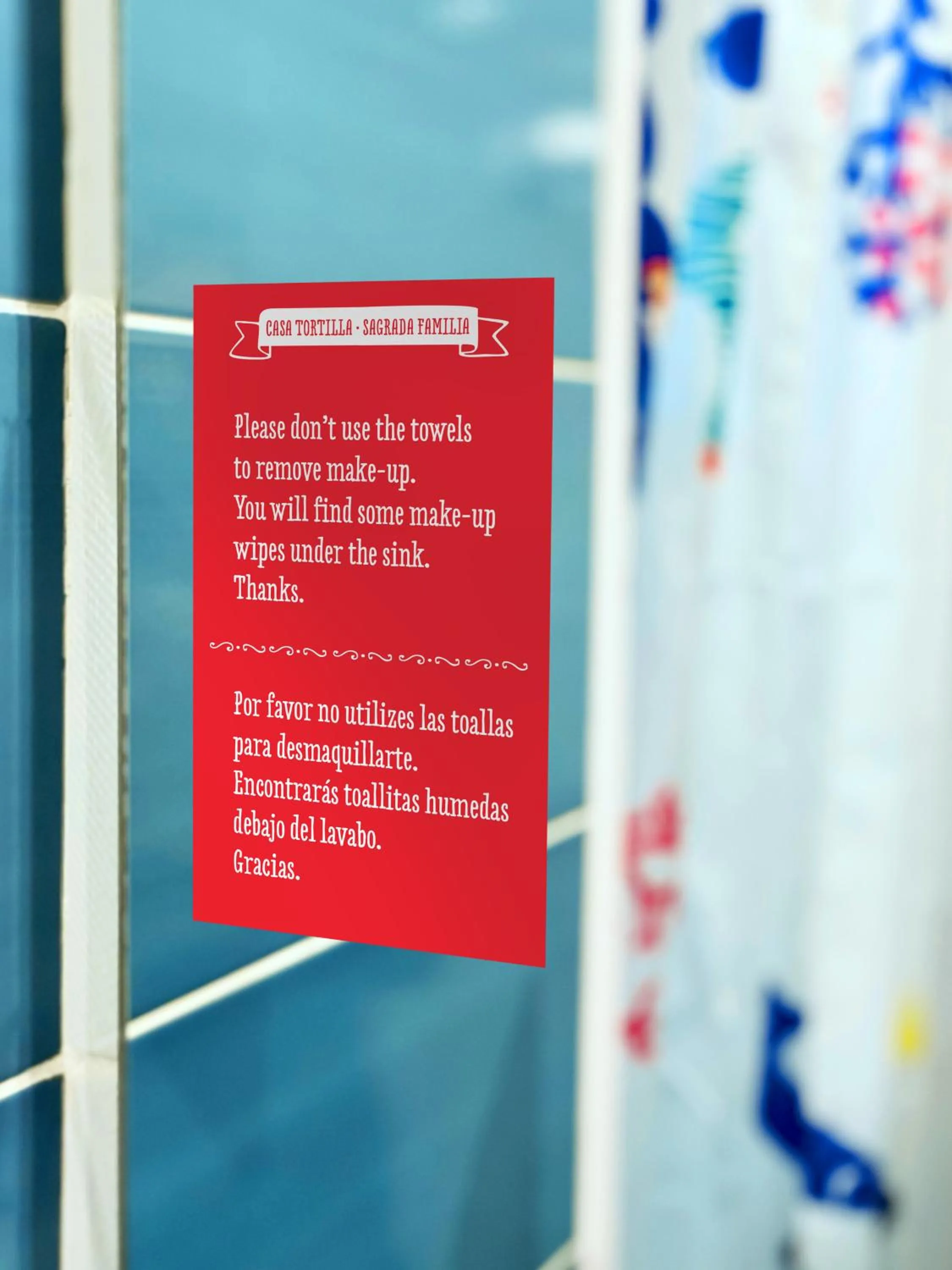 Shower in Casa Tortilla Sagrada Familia