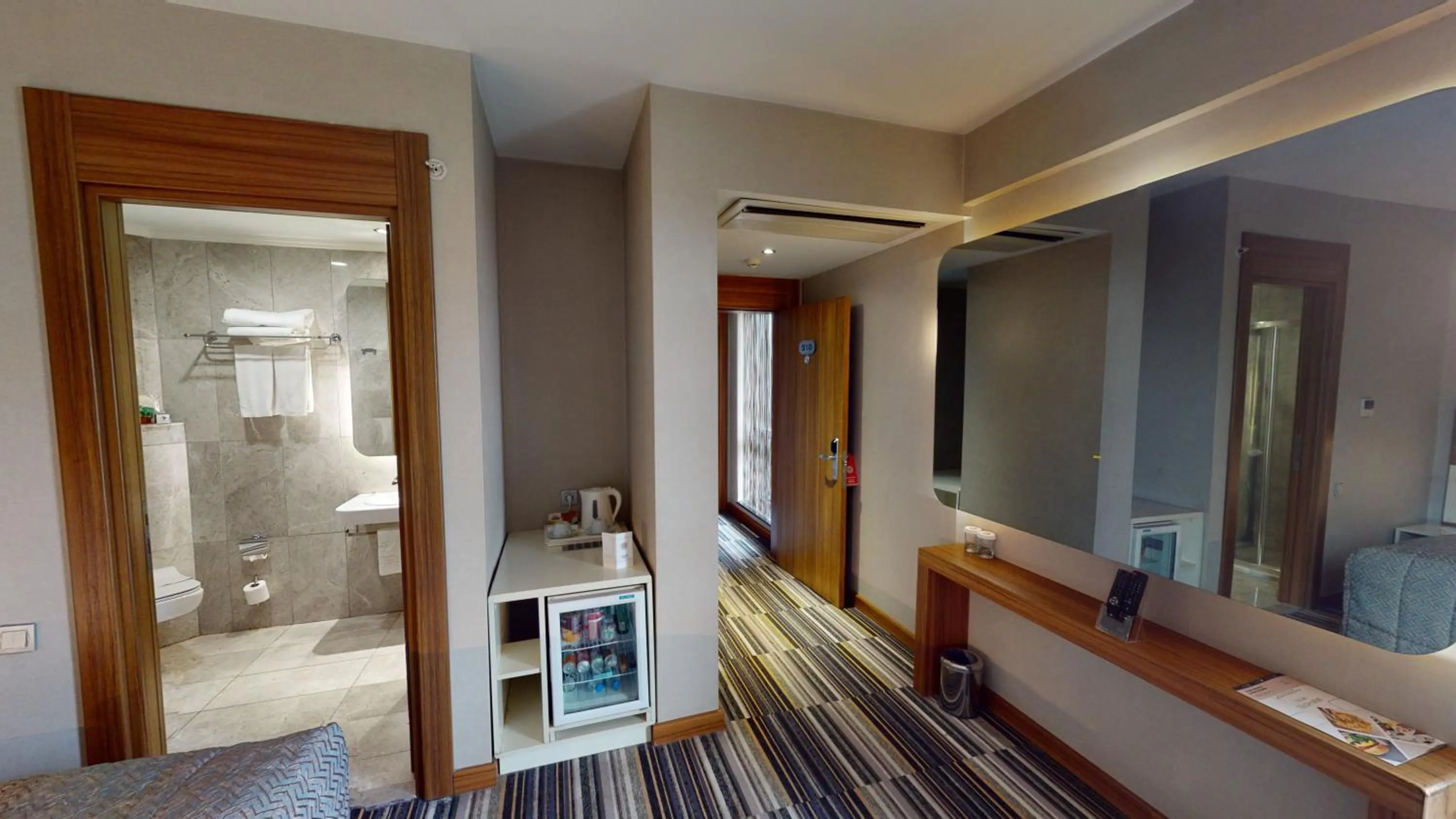 Photo of the whole room in Mimi Hotel Ankara