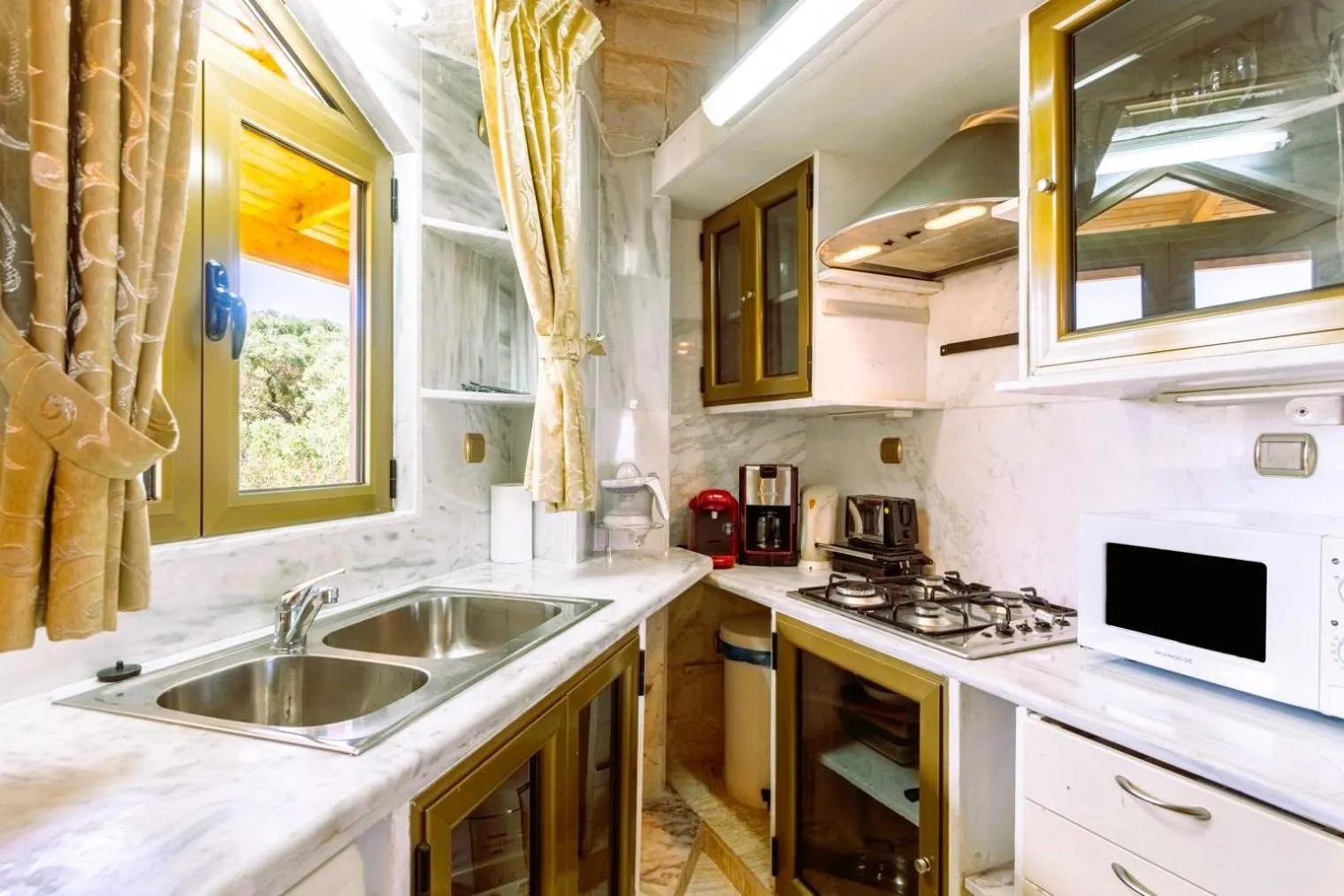 Kitchen or kitchenette in Paco's Resort Holiday Flats