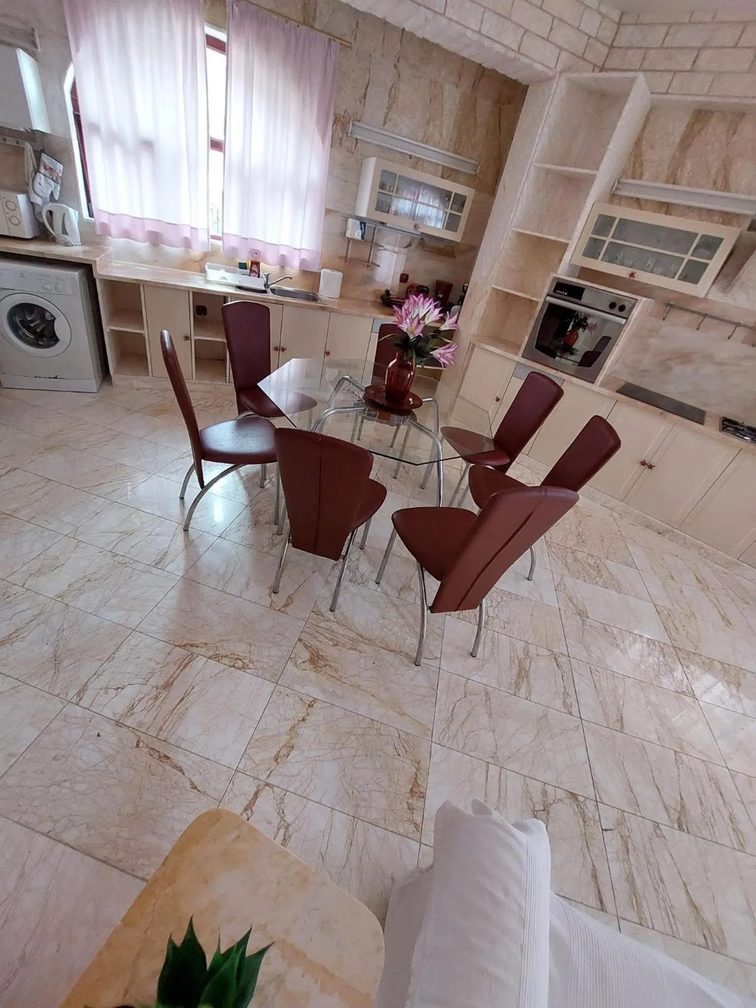 Kitchen or kitchenette in Paco's Resort Holiday Flats