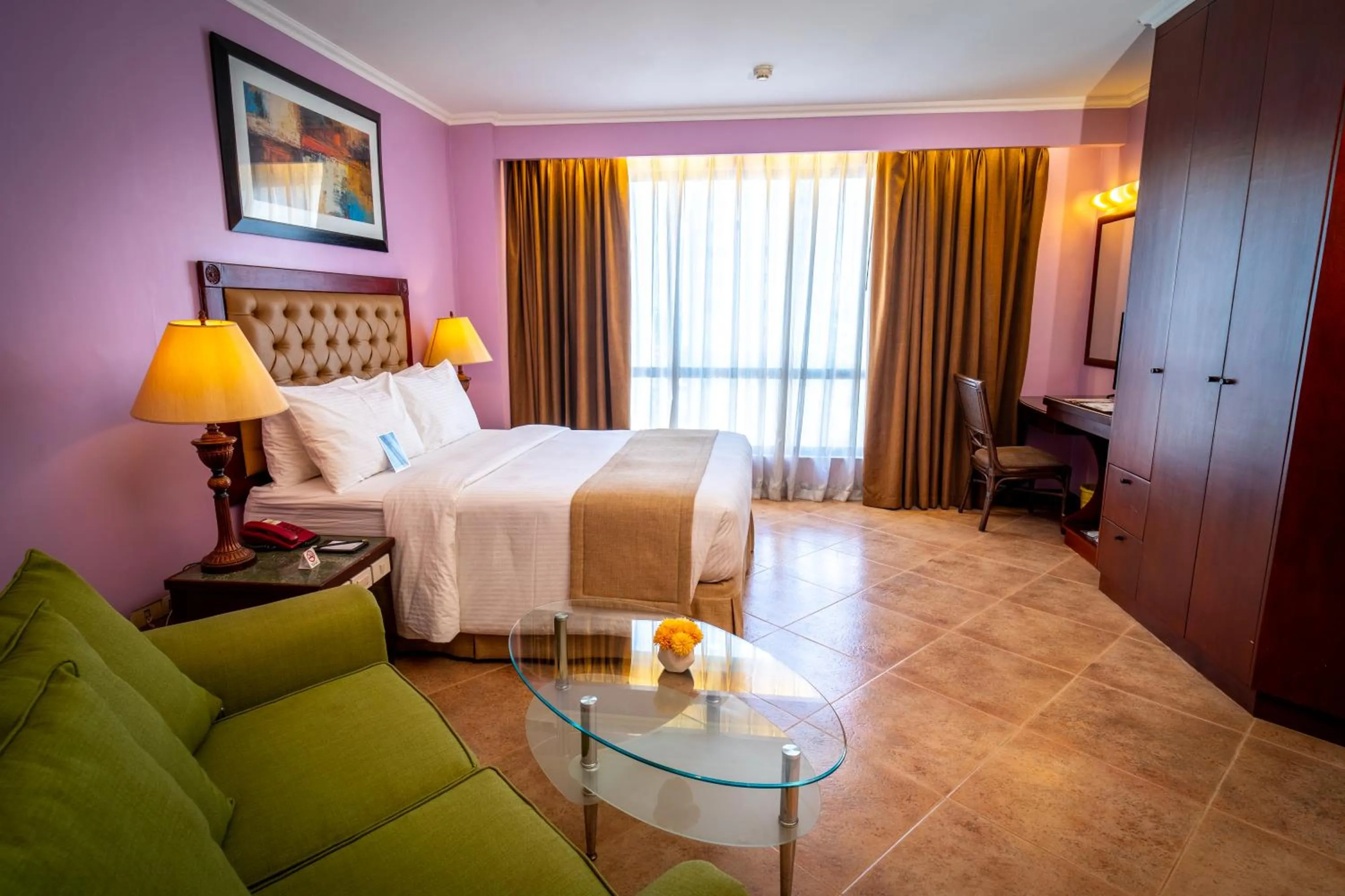 Bedroom, Bed in Royal Bellagio Hotel