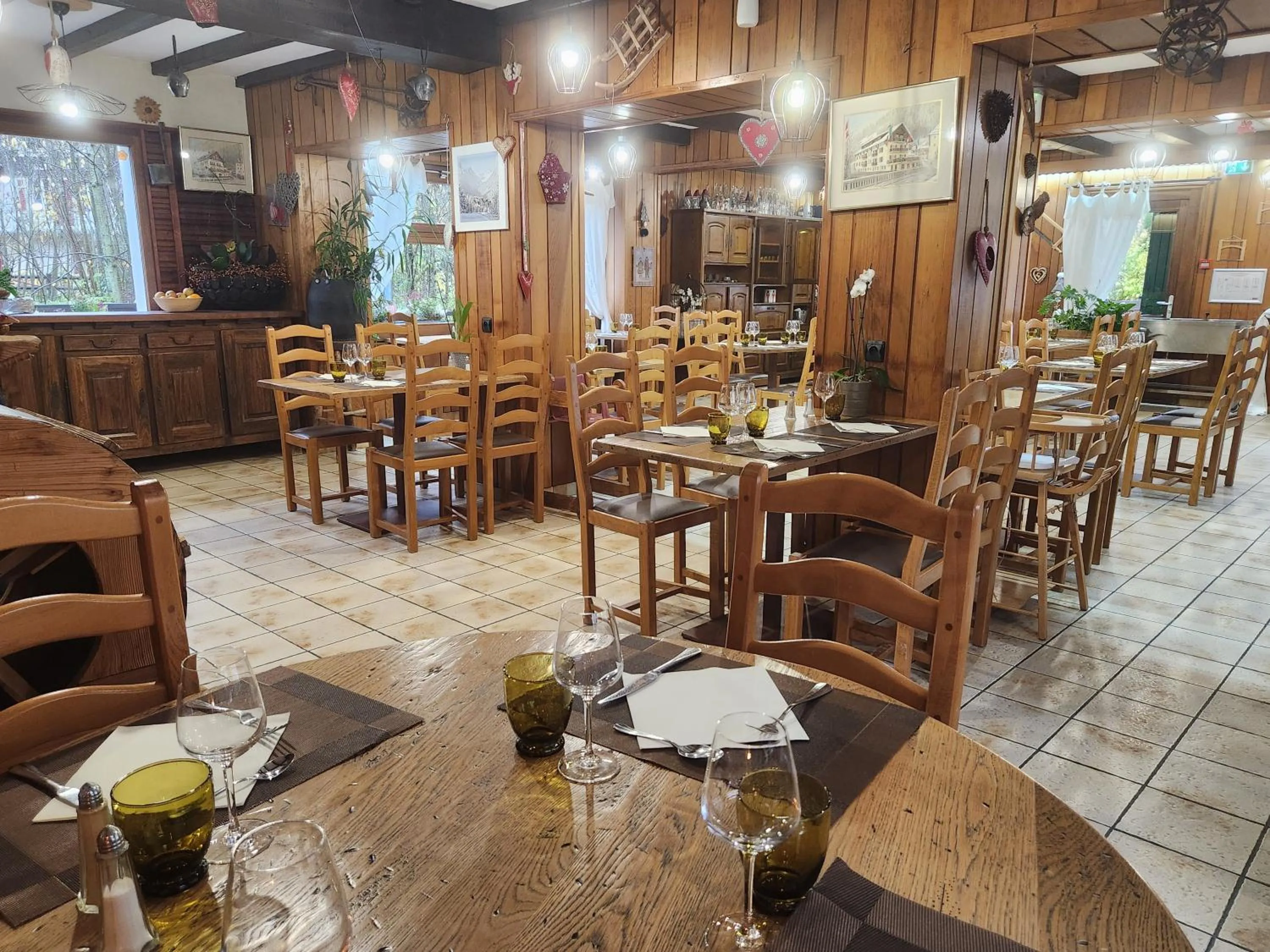 Restaurant/places to eat in Hôtel Le Mont Jorat