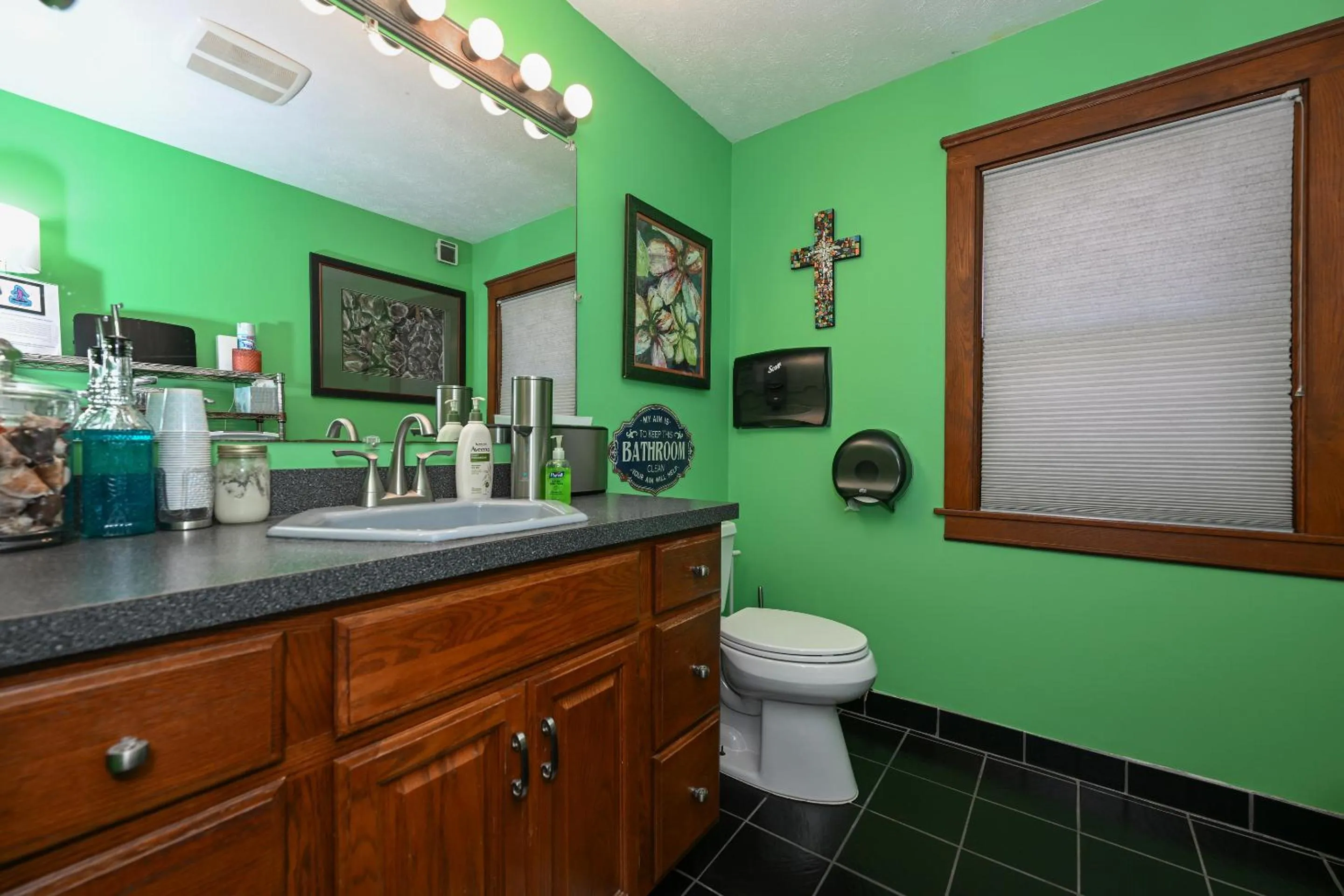 Toilet in Berrodin Bed & Breakfast