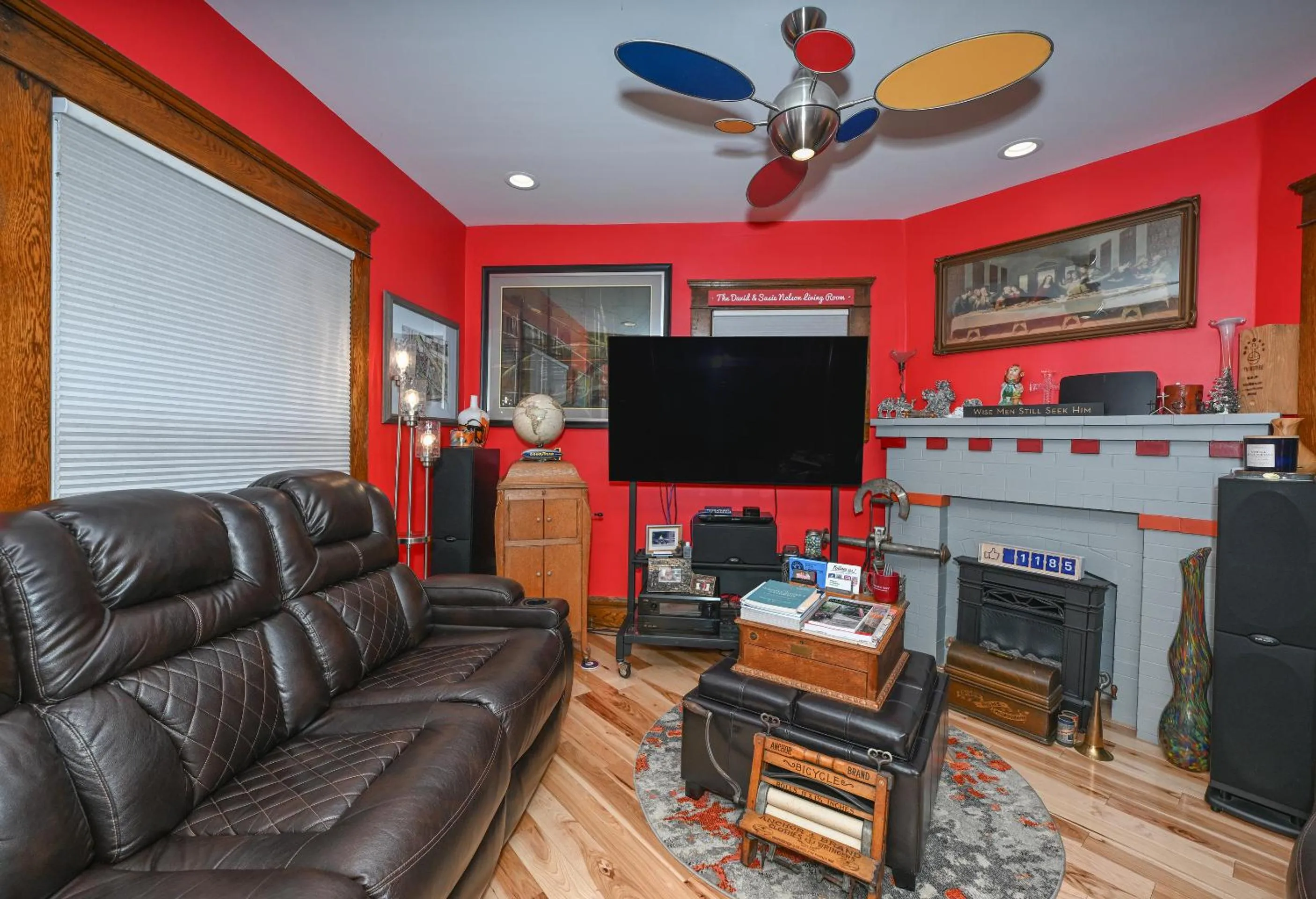 Communal lounge/ TV room in Berrodin Bed & Breakfast