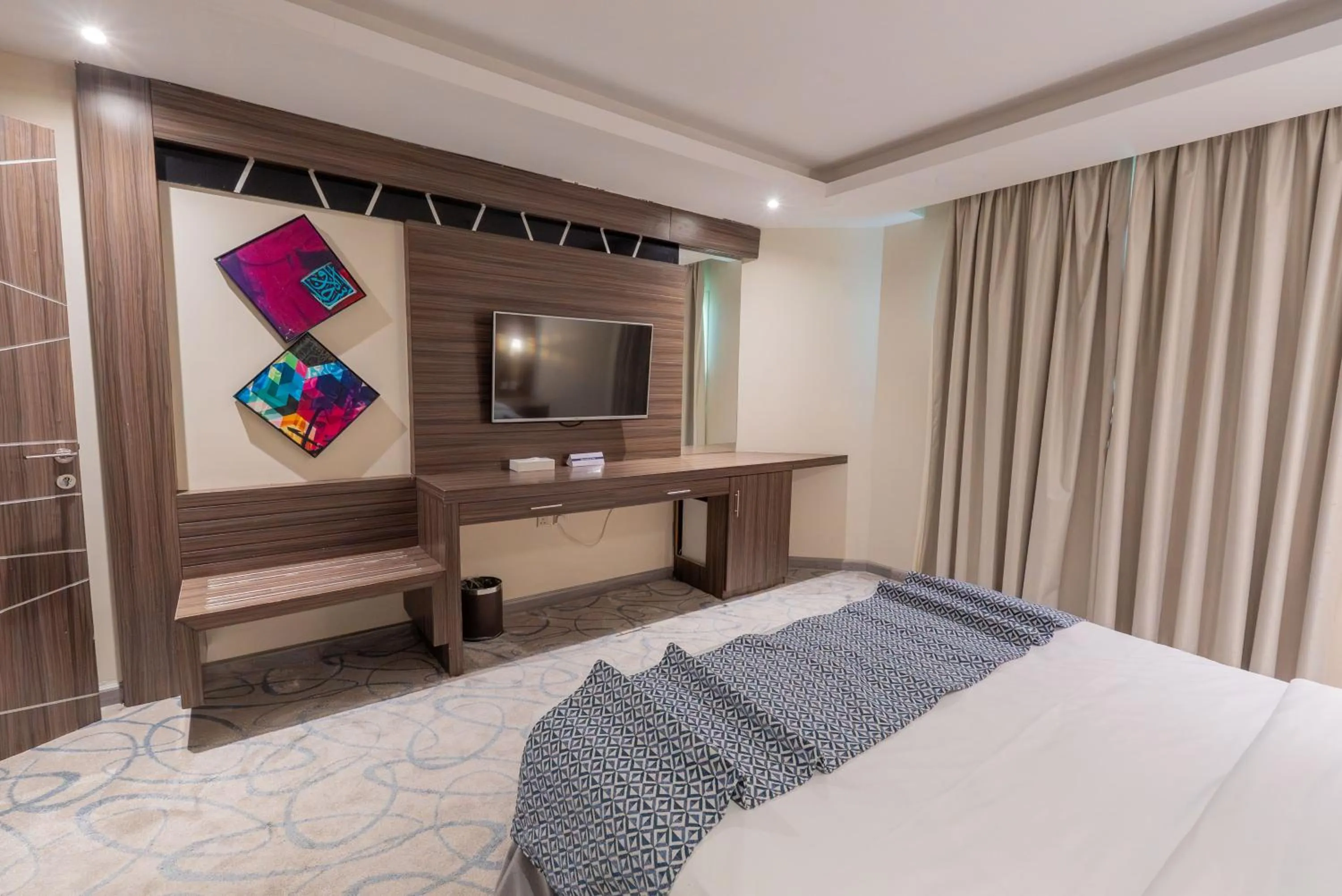 Bed in Continent Sumou Hotel Al Khobar