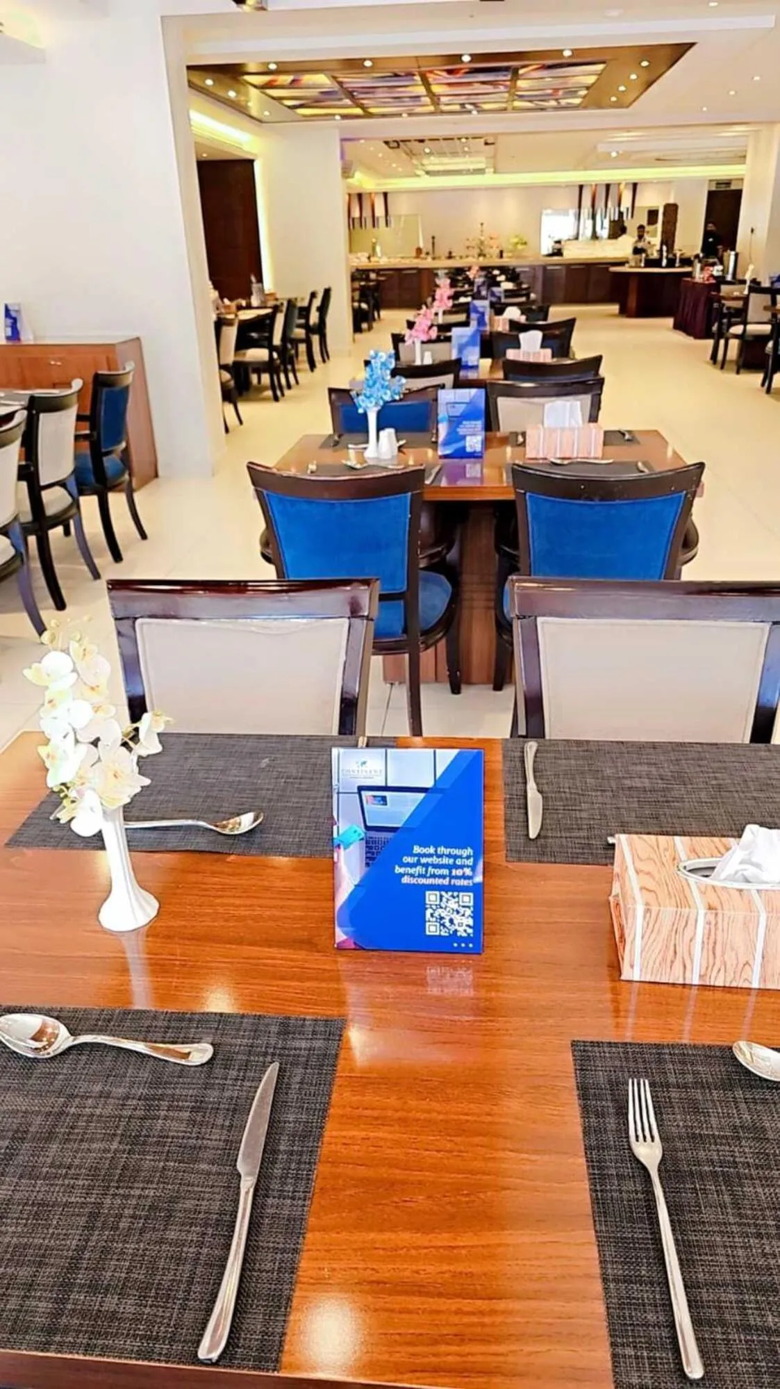 Restaurant/places to eat in Continent Sumou Hotel Al Khobar