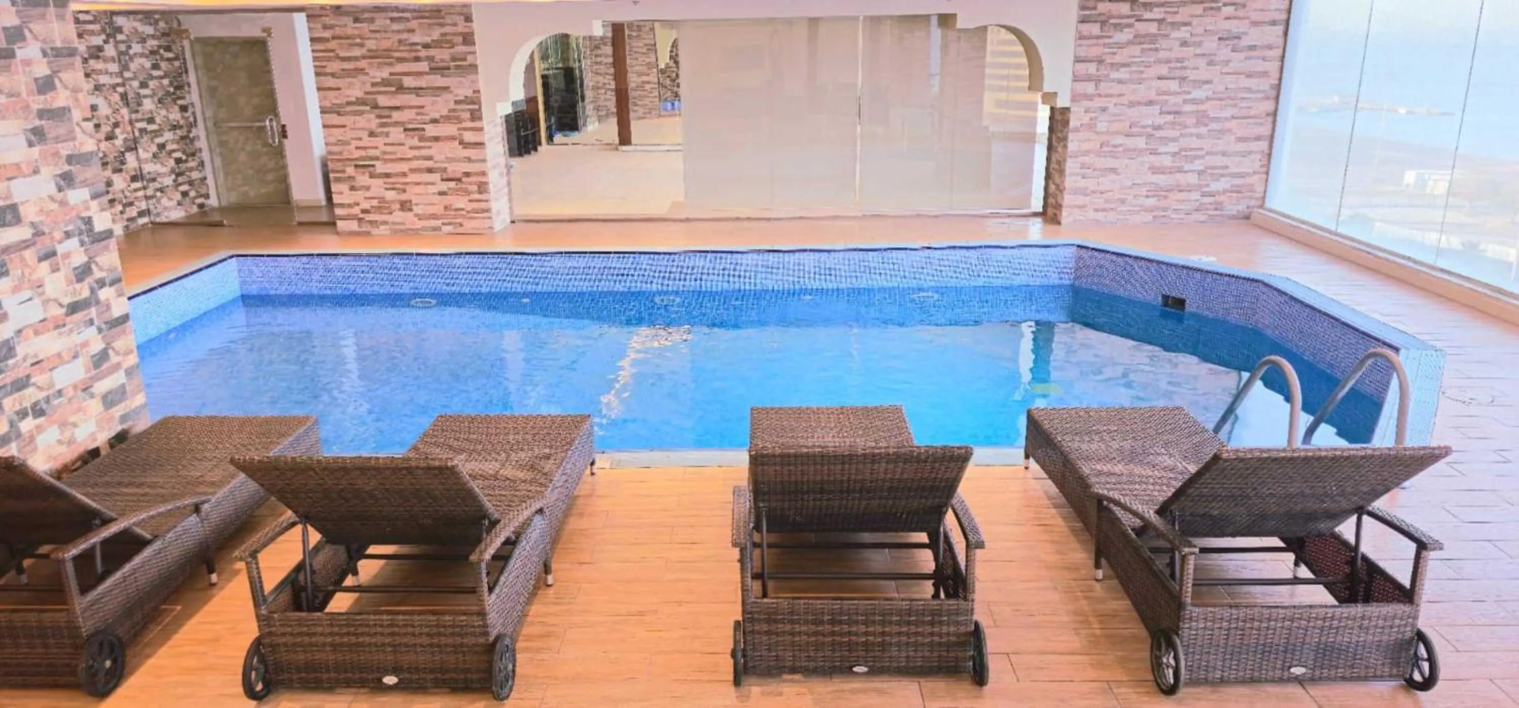 Swimming pool in Continent Sumou Hotel Al Khobar
