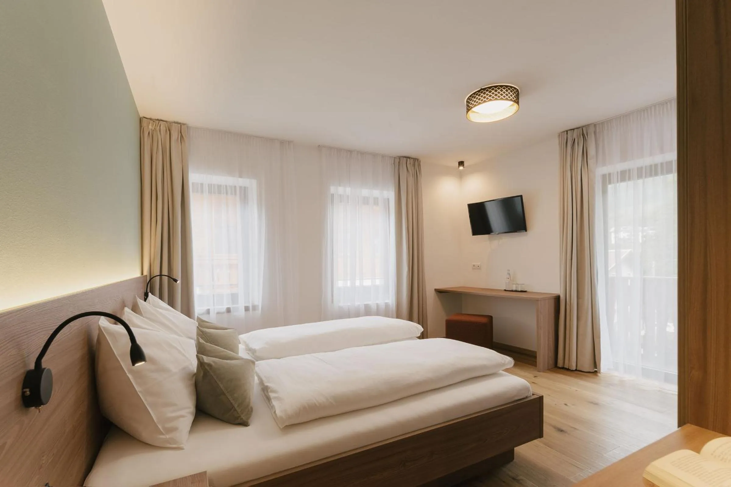 Photo of the whole room, Bed in Hotel Gasthaus Post