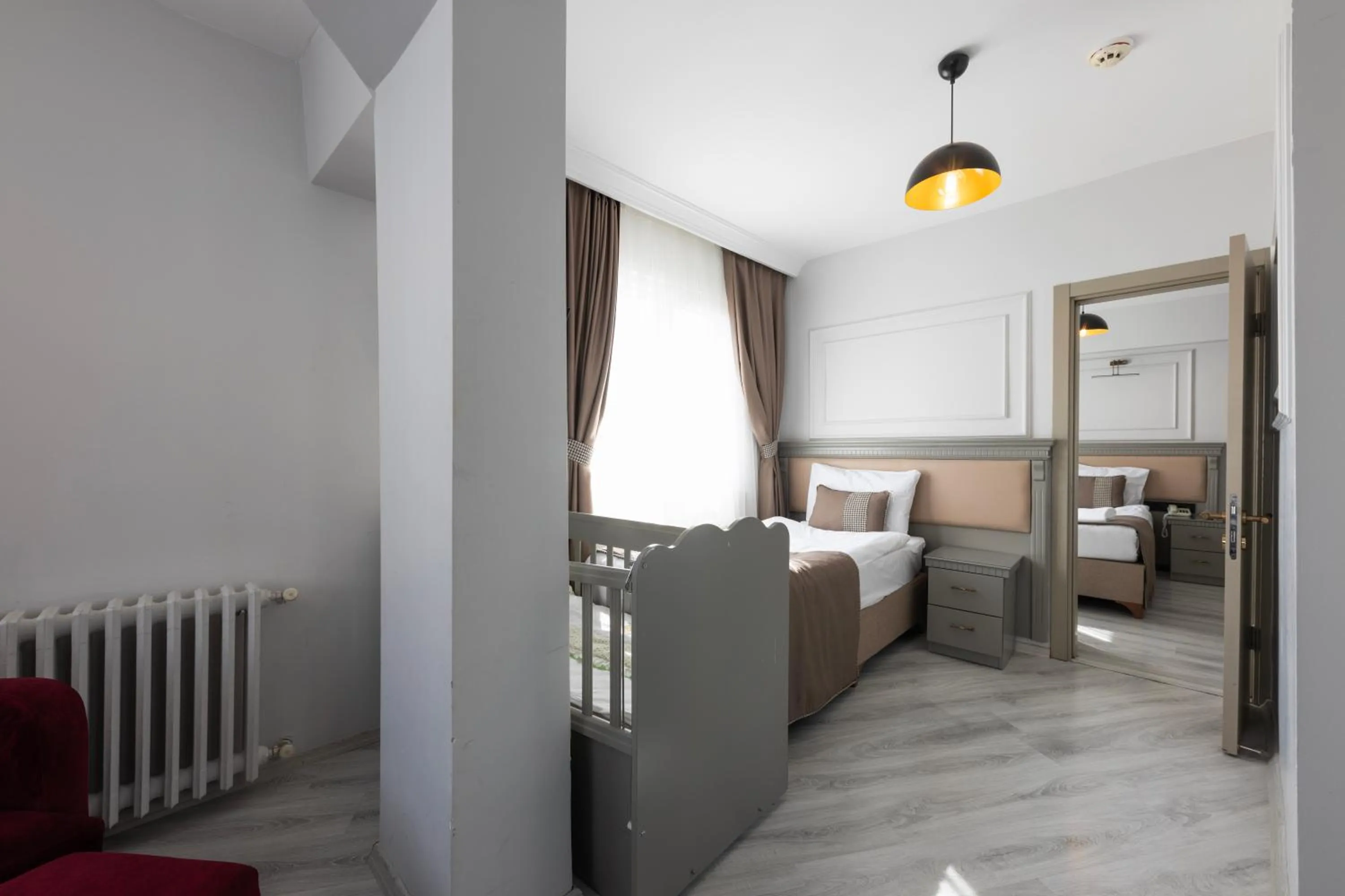 Bed in Kuran Hotel International