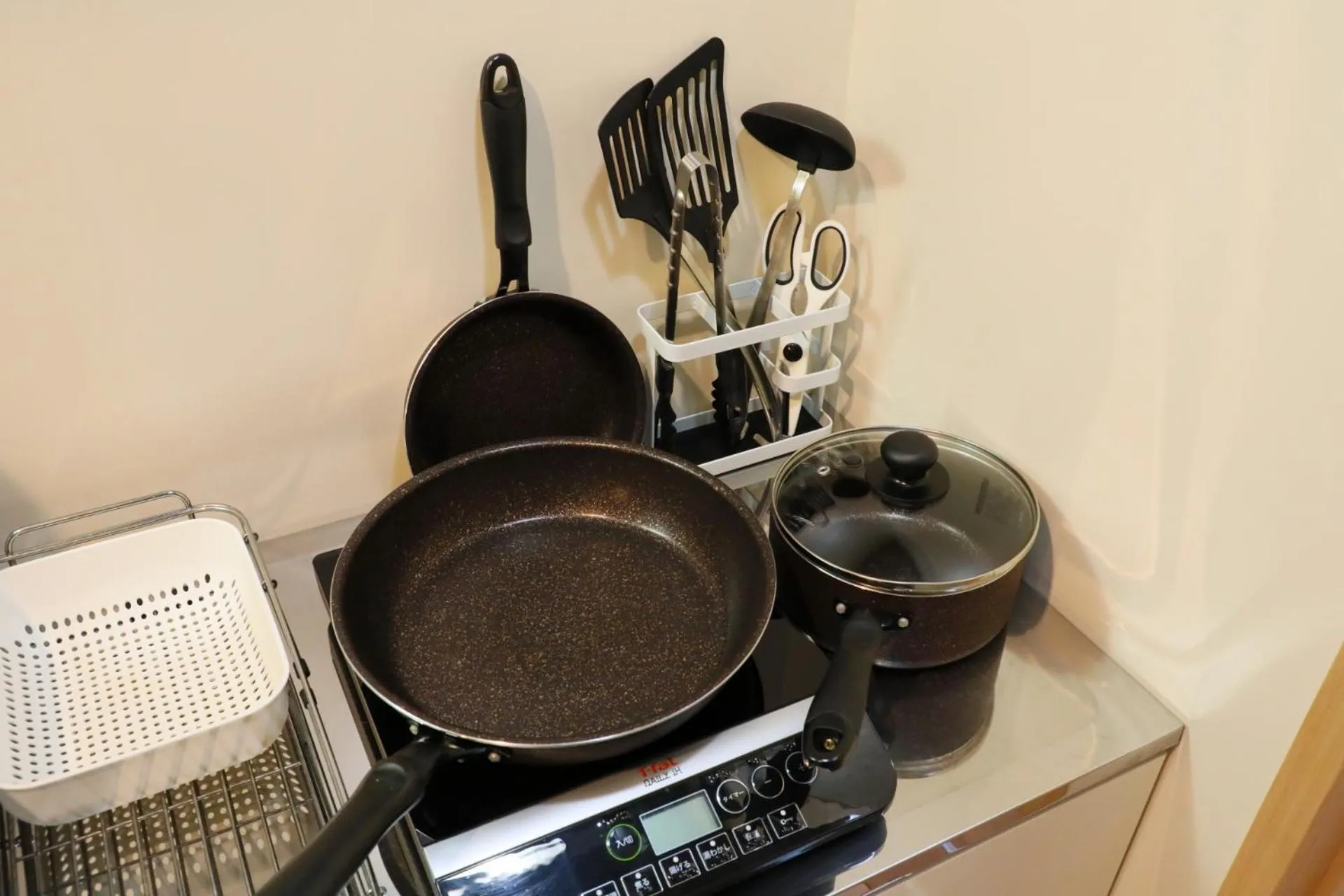 Communal kitchen in Kyomachiya Gion Miyagawatei