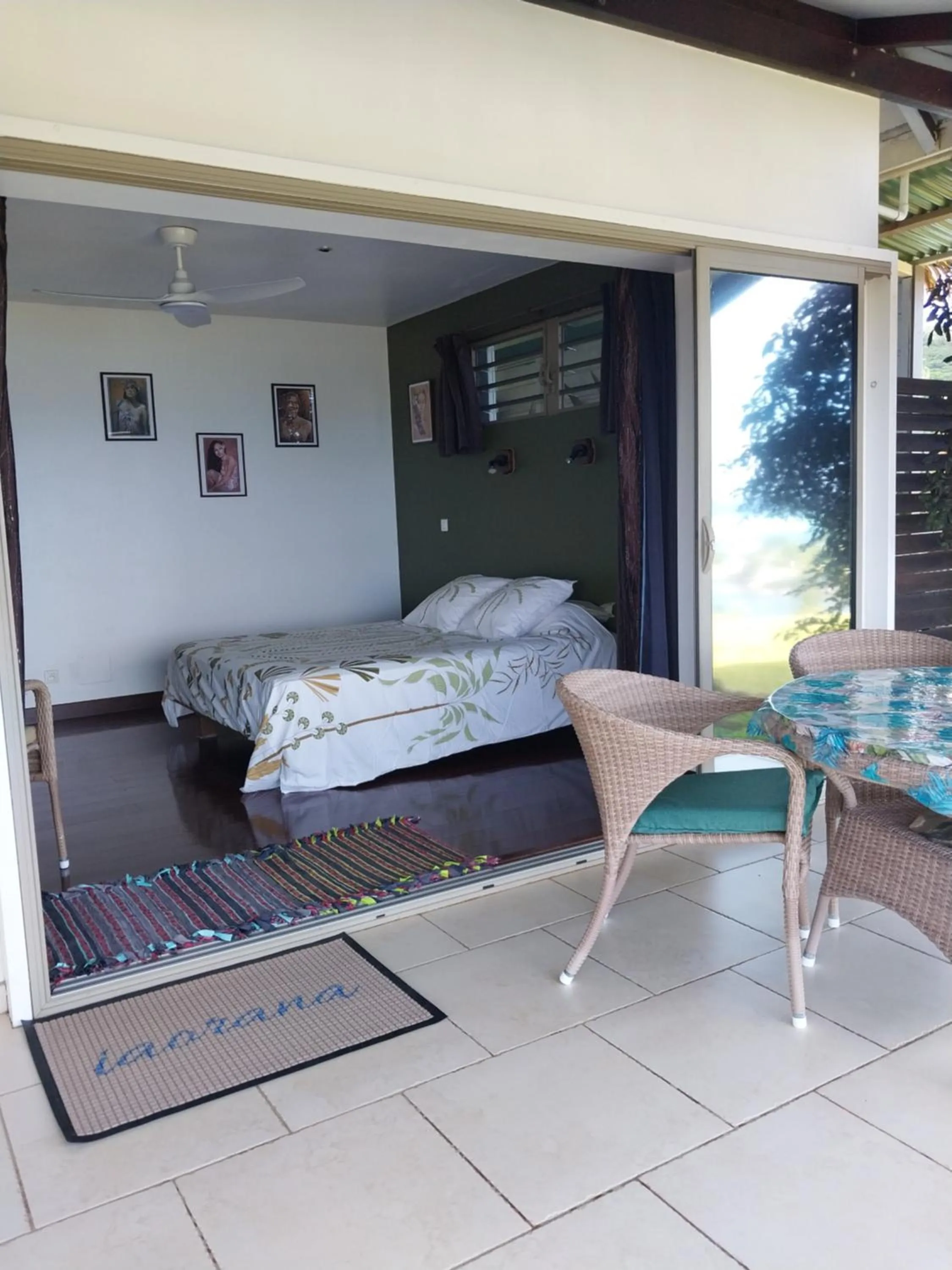 Bedroom in Faré Mahi Mahi