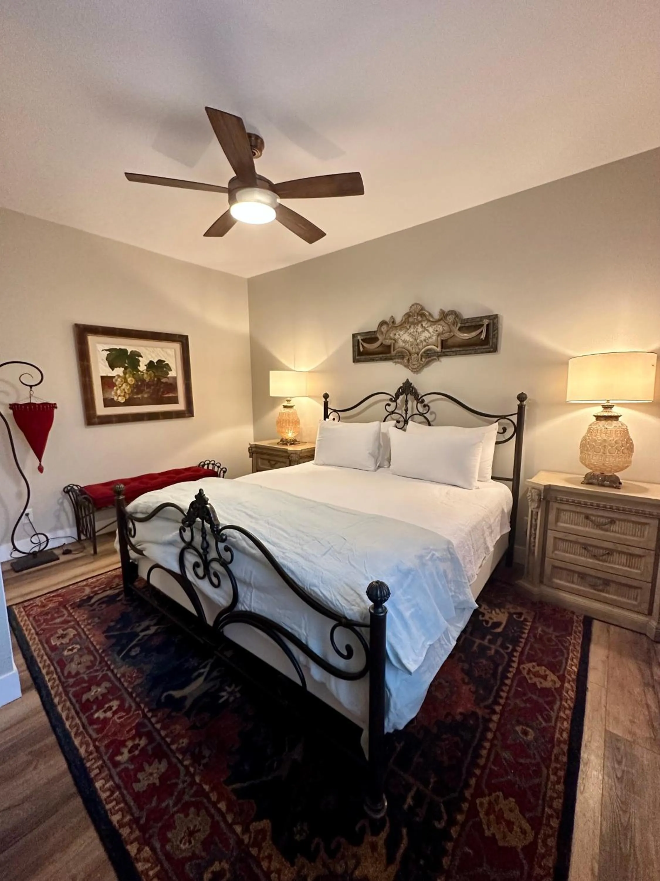 Bedroom, Bed in Bisbee Brownstone Suites