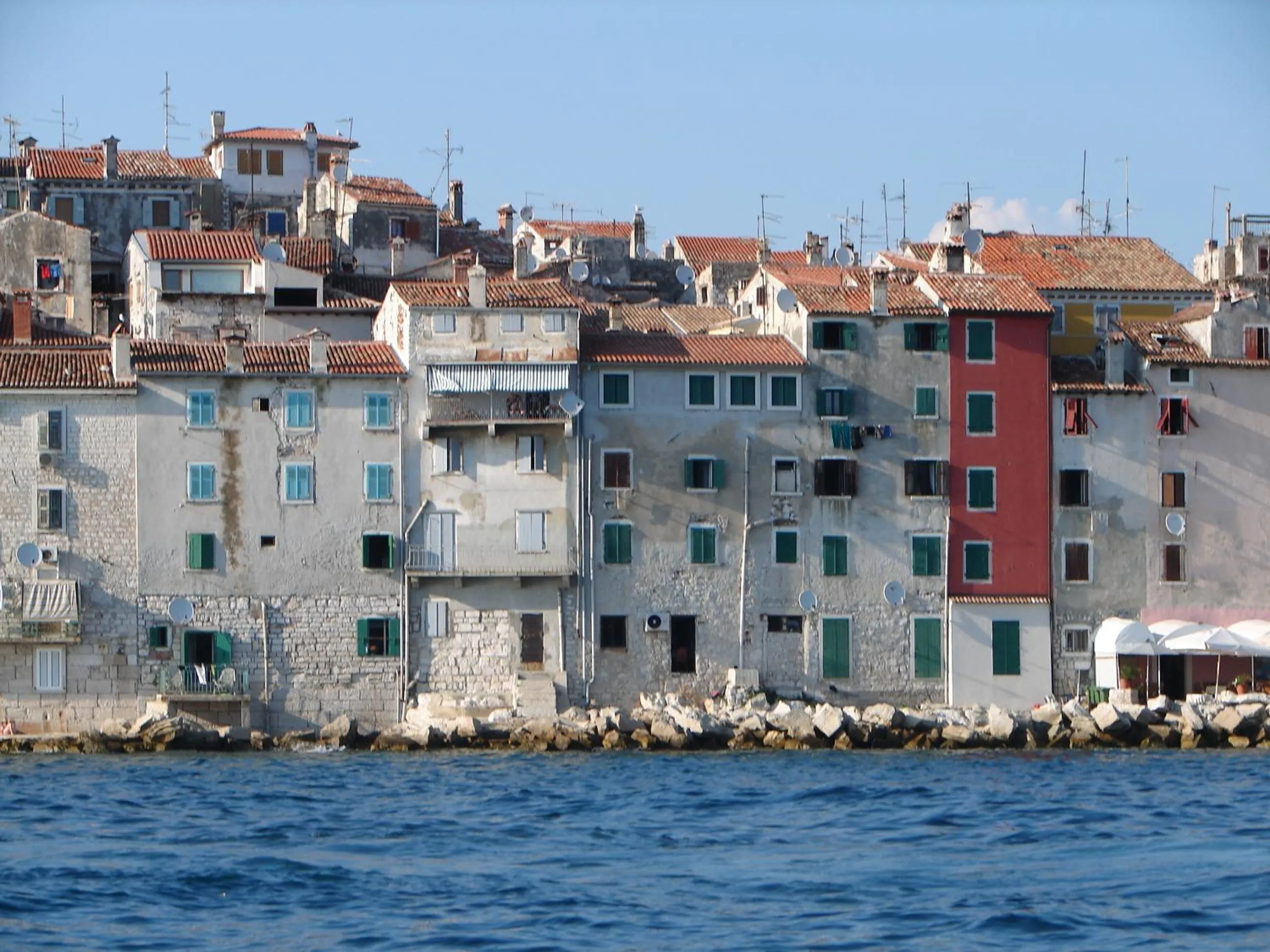 Area and facilities in Villa Cissa Apartments by Irundo