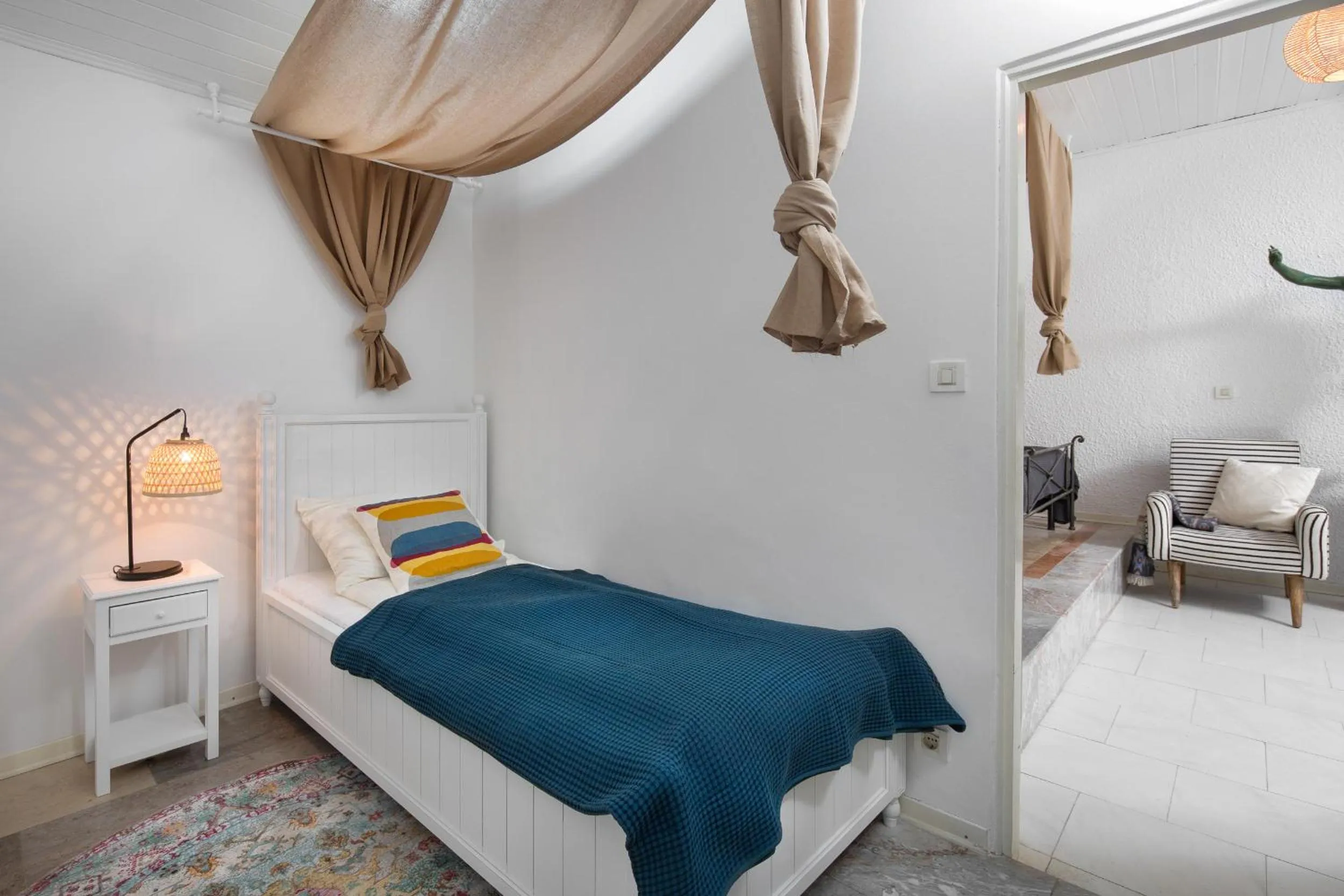 Bed in Villa Cissa Apartments by Irundo