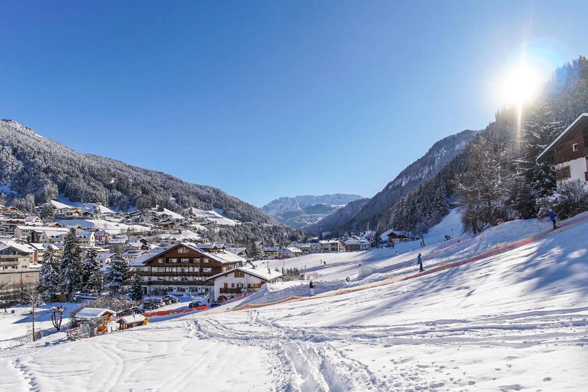 Neighbourhood in Hotel Hell