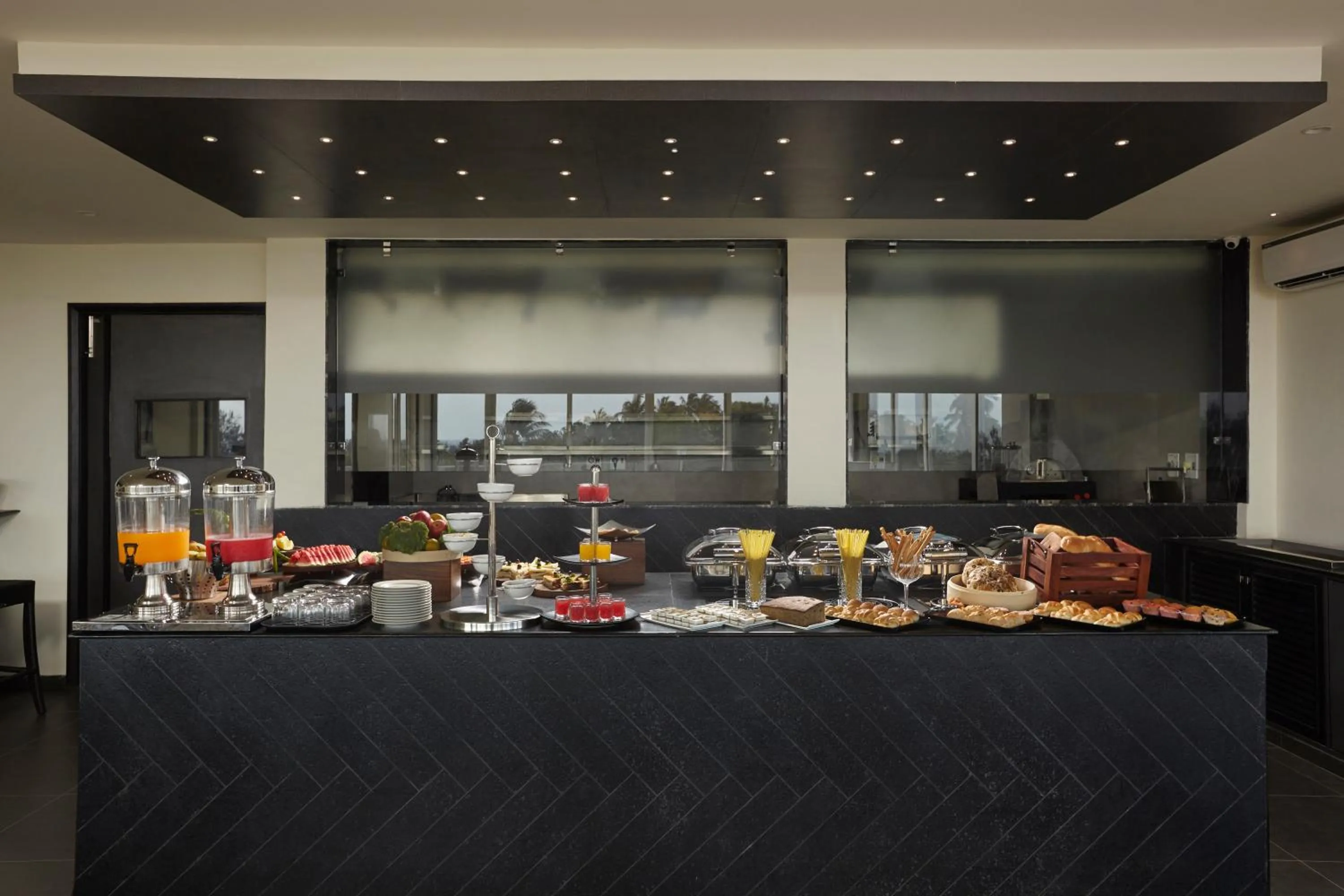 Restaurant/places to eat in The Acacia Morjim