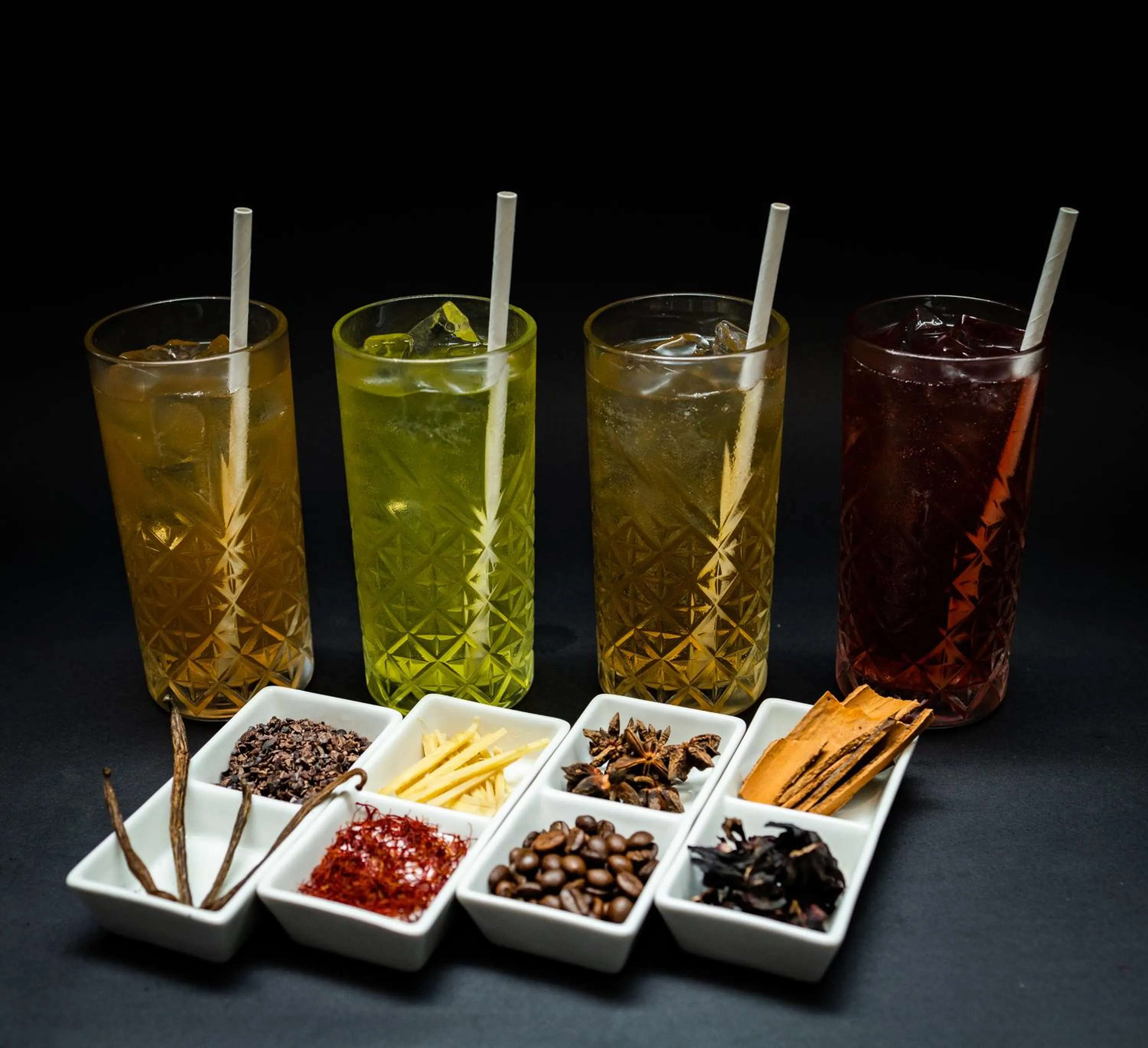 Drinks in The Acacia Morjim