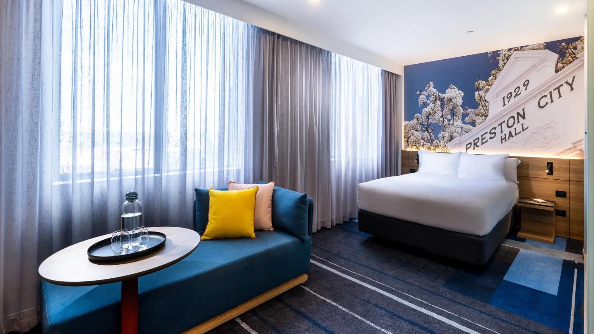 Bed in Novotel Melbourne Preston