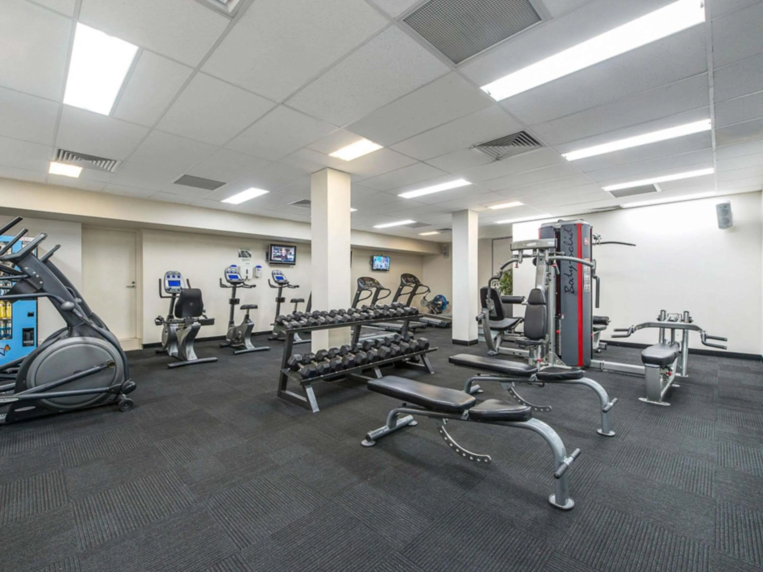 Fitness centre/facilities in Novotel Melbourne Preston