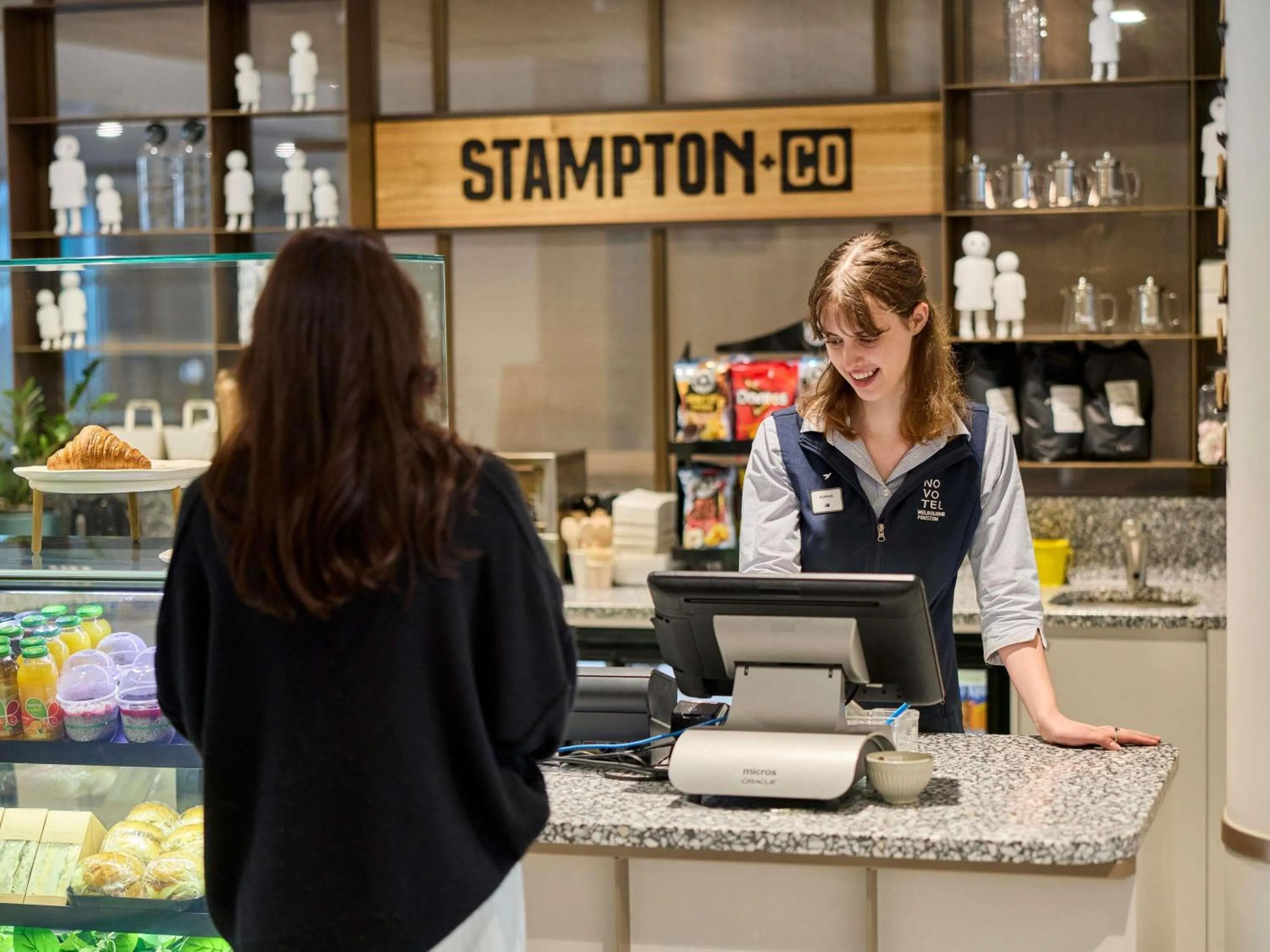 Restaurant/places to eat in Novotel Melbourne Preston