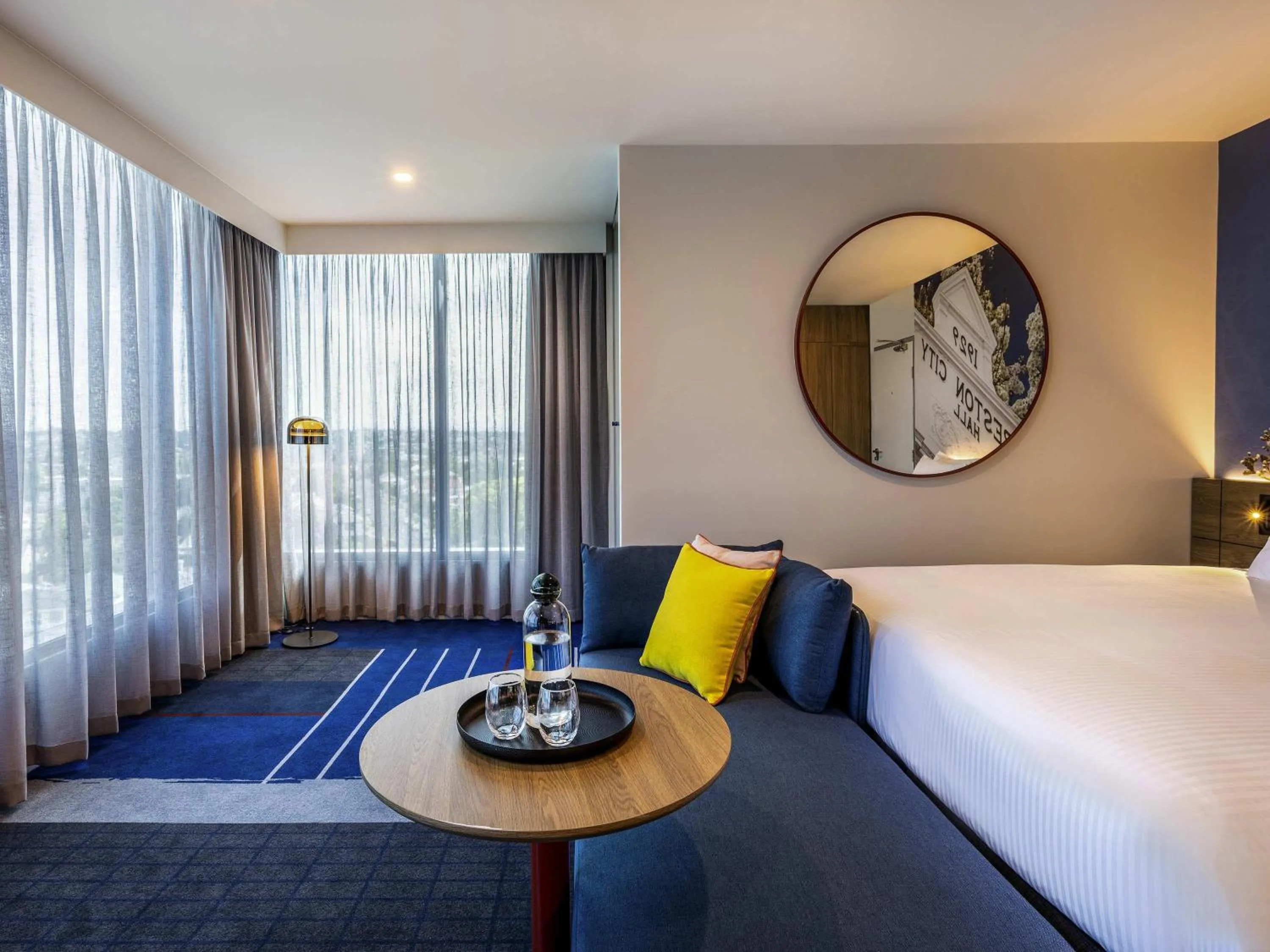 Bedroom, Bed in Novotel Melbourne Preston