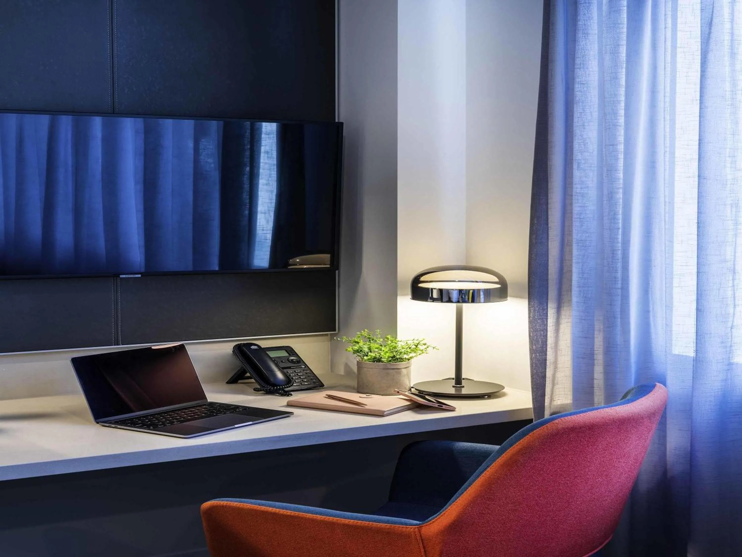 Bedroom in Novotel Melbourne Preston