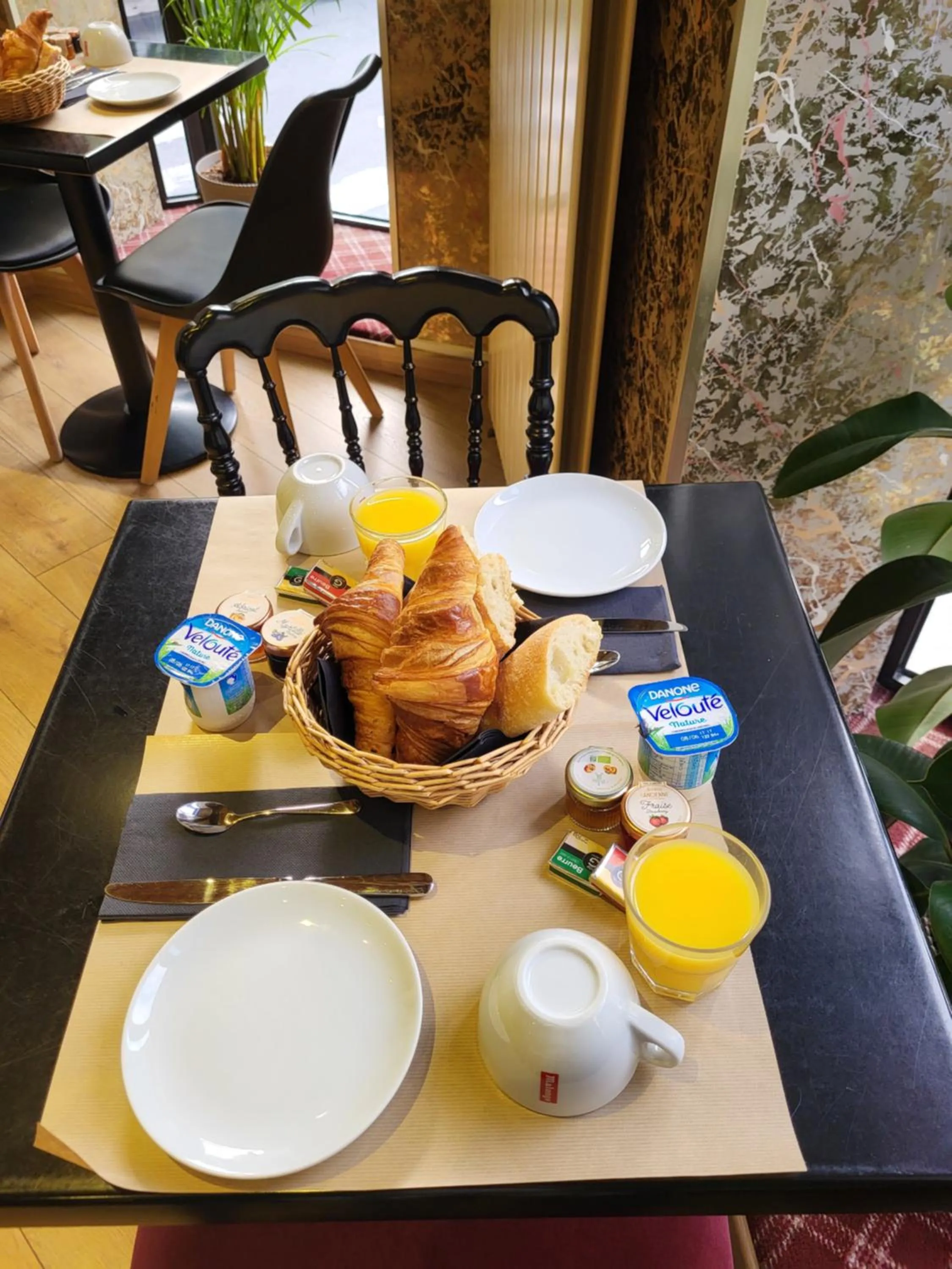 Breakfast in Chambres d'Hôtes La petite Salamandre