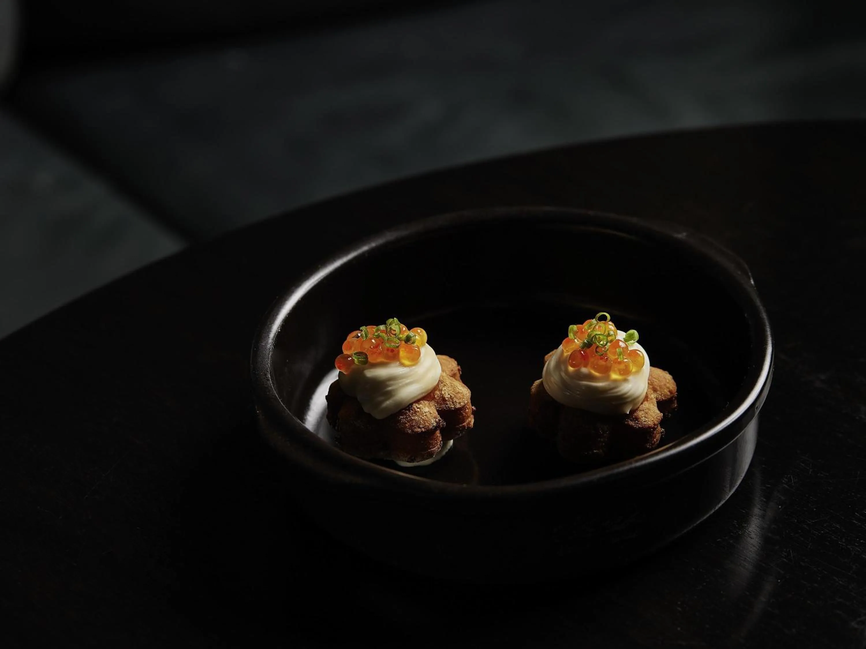 Restaurant/places to eat in Shadow Play by Peppers