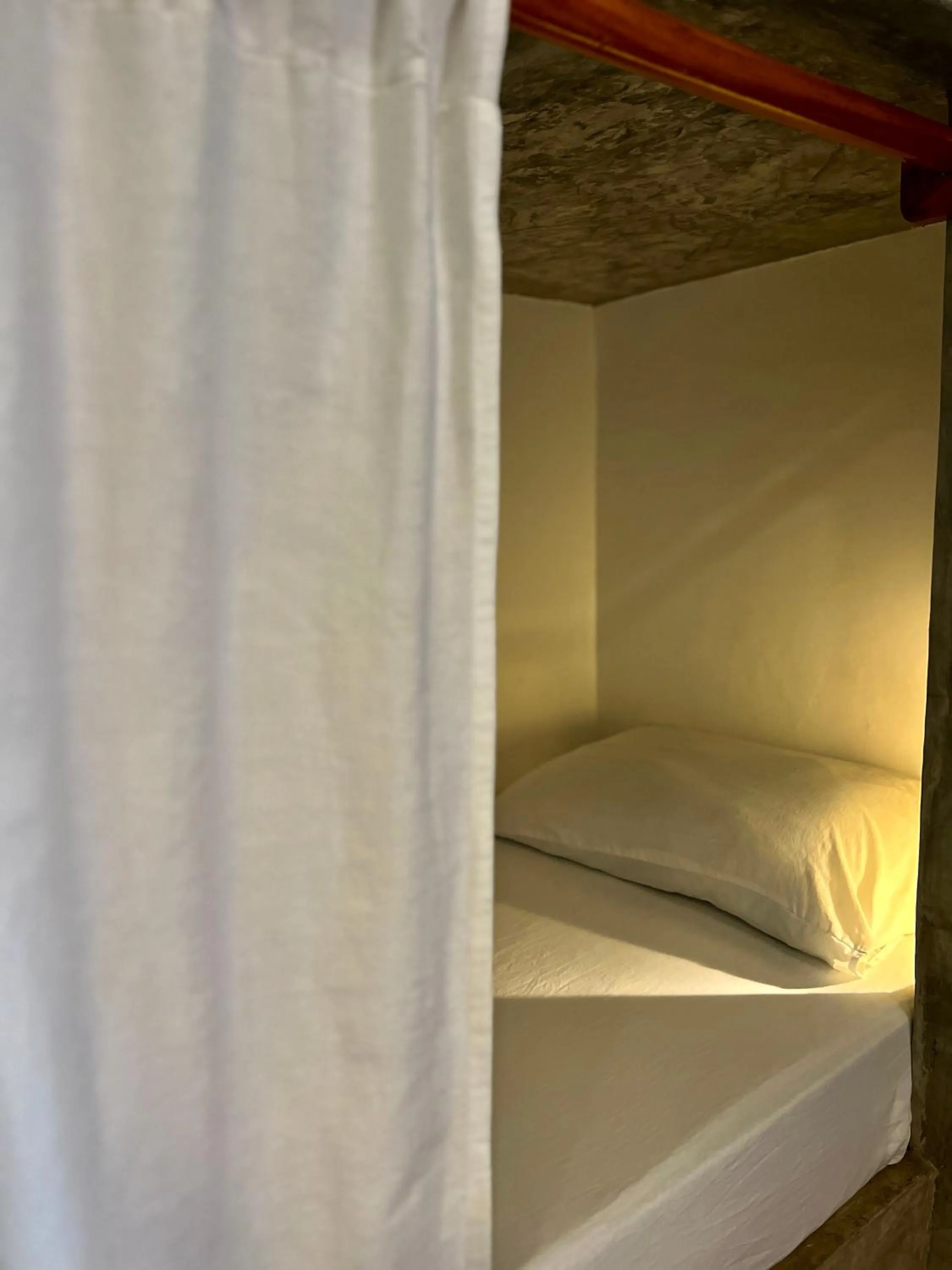 Bed in Chief Mau Moalboal Cebu