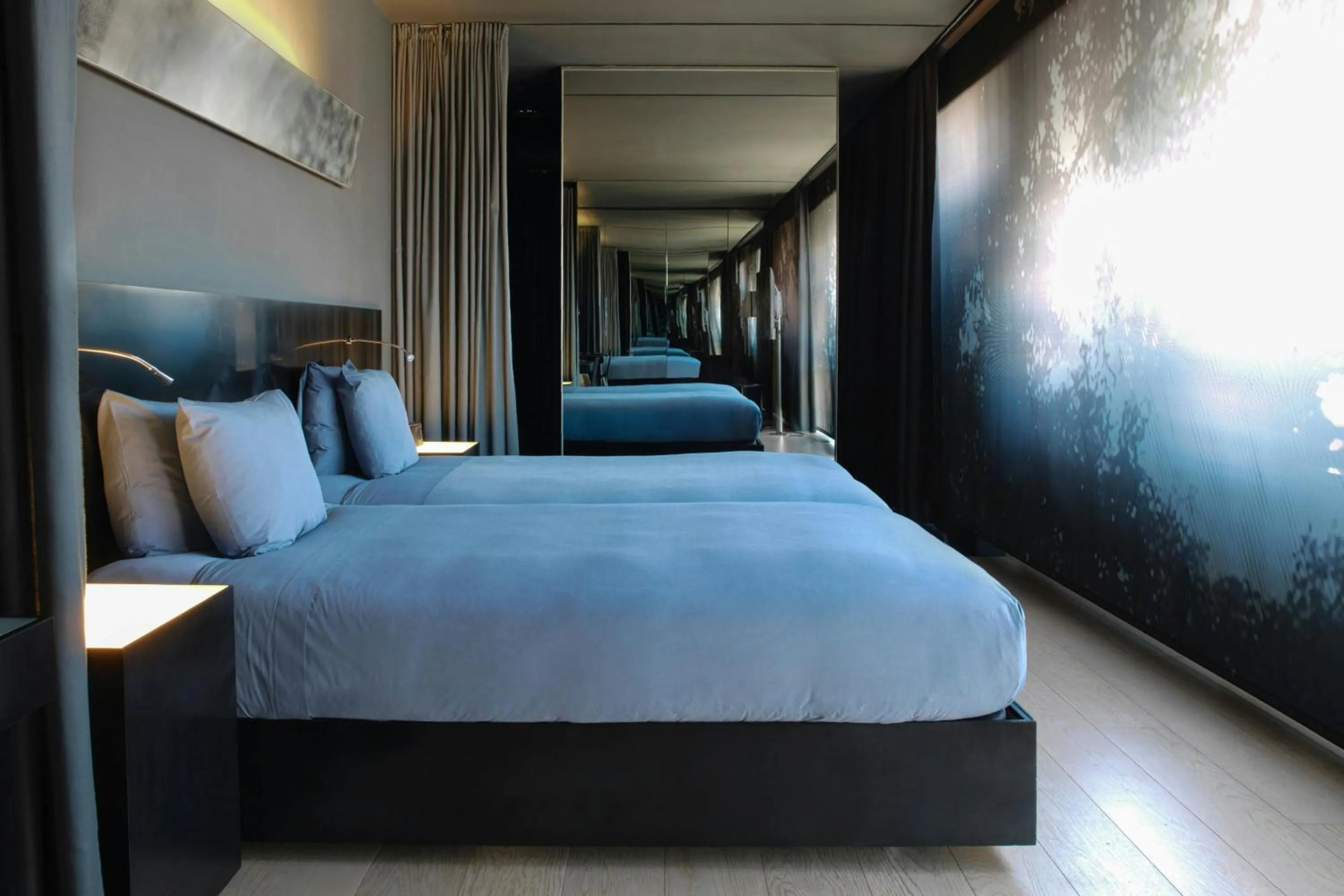 Photo of the whole room, Bed in Renaissance Barcelona Fira Hotel