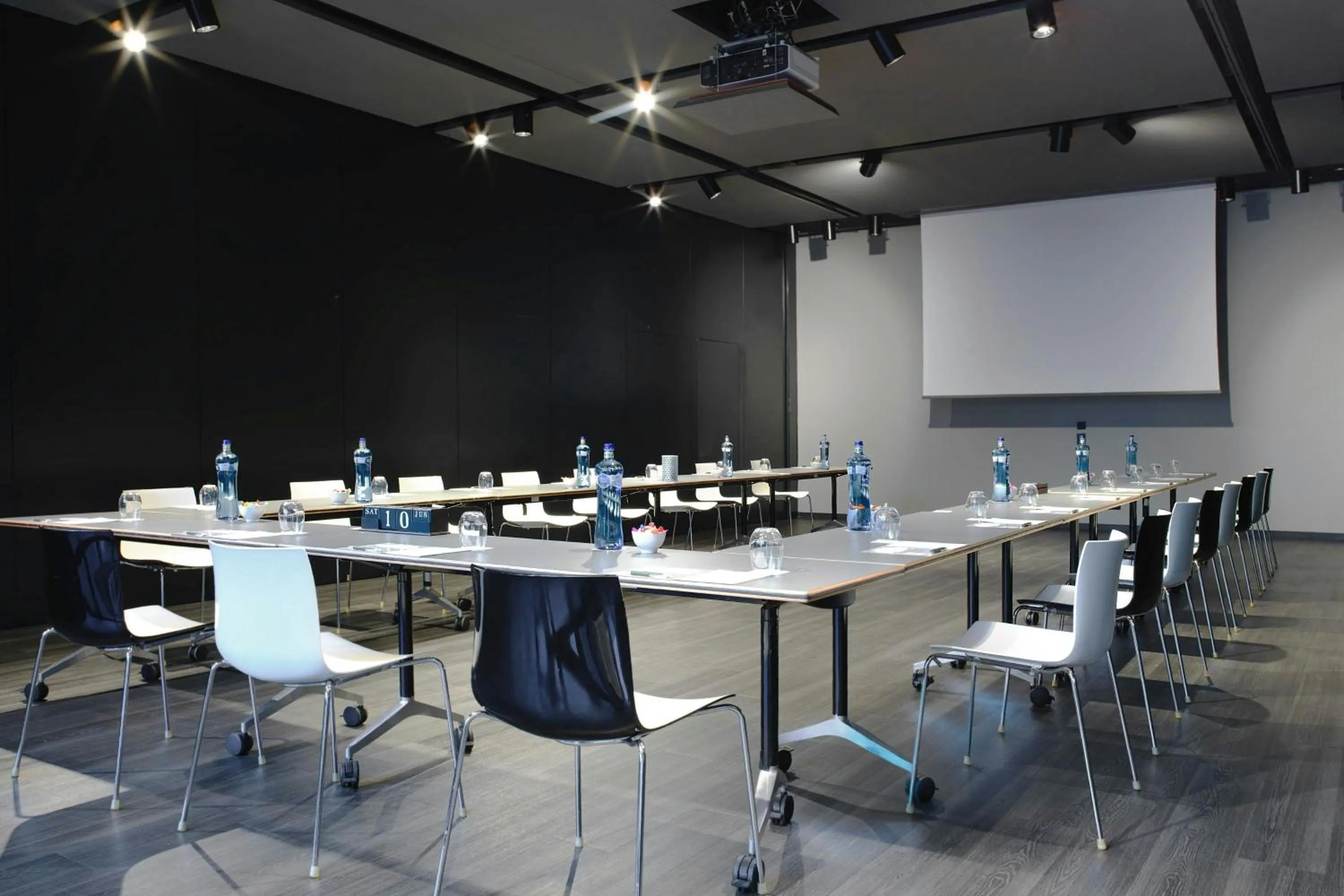 Meeting/conference room in Renaissance Barcelona Fira Hotel