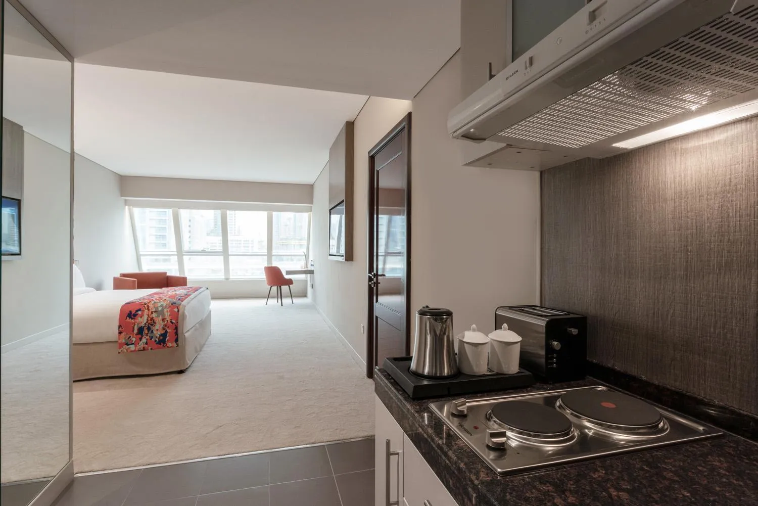 Coffee/tea facilities in Leva Hotel and Suites, Opposite Downtown