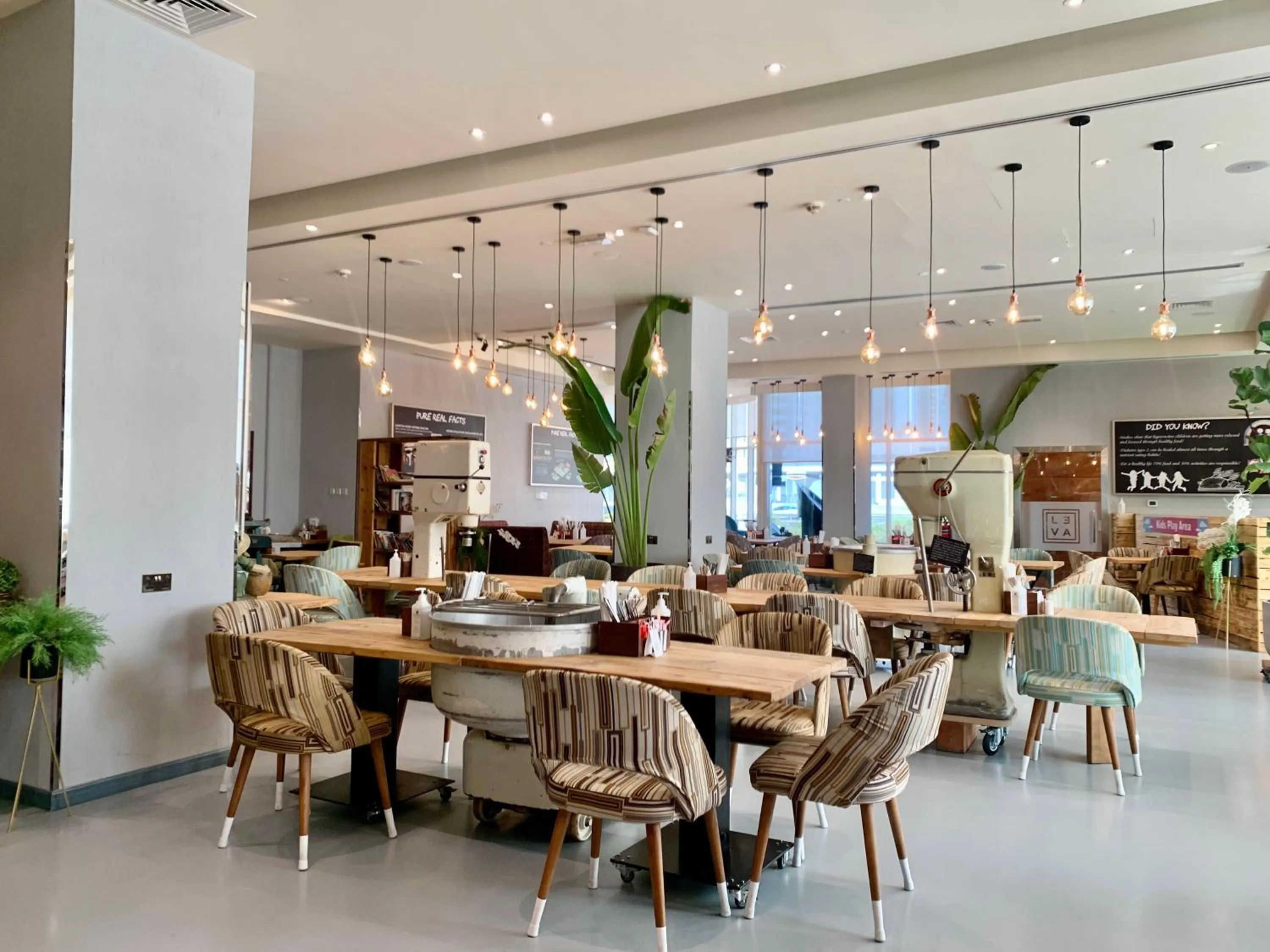 Restaurant/places to eat in Leva Hotel and Suites, Opposite Downtown