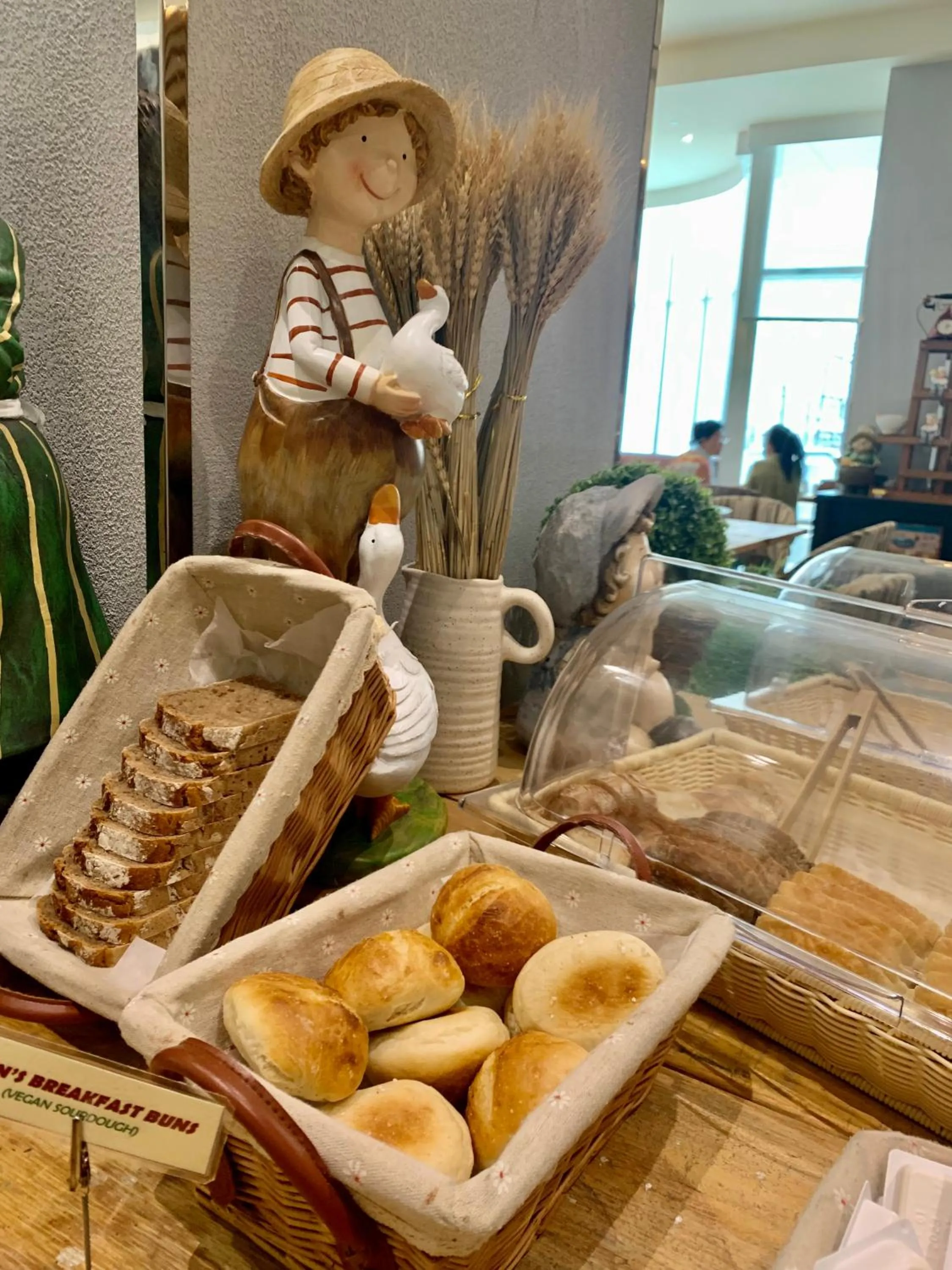 Restaurant/places to eat in Leva Hotel and Suites, Opposite Downtown