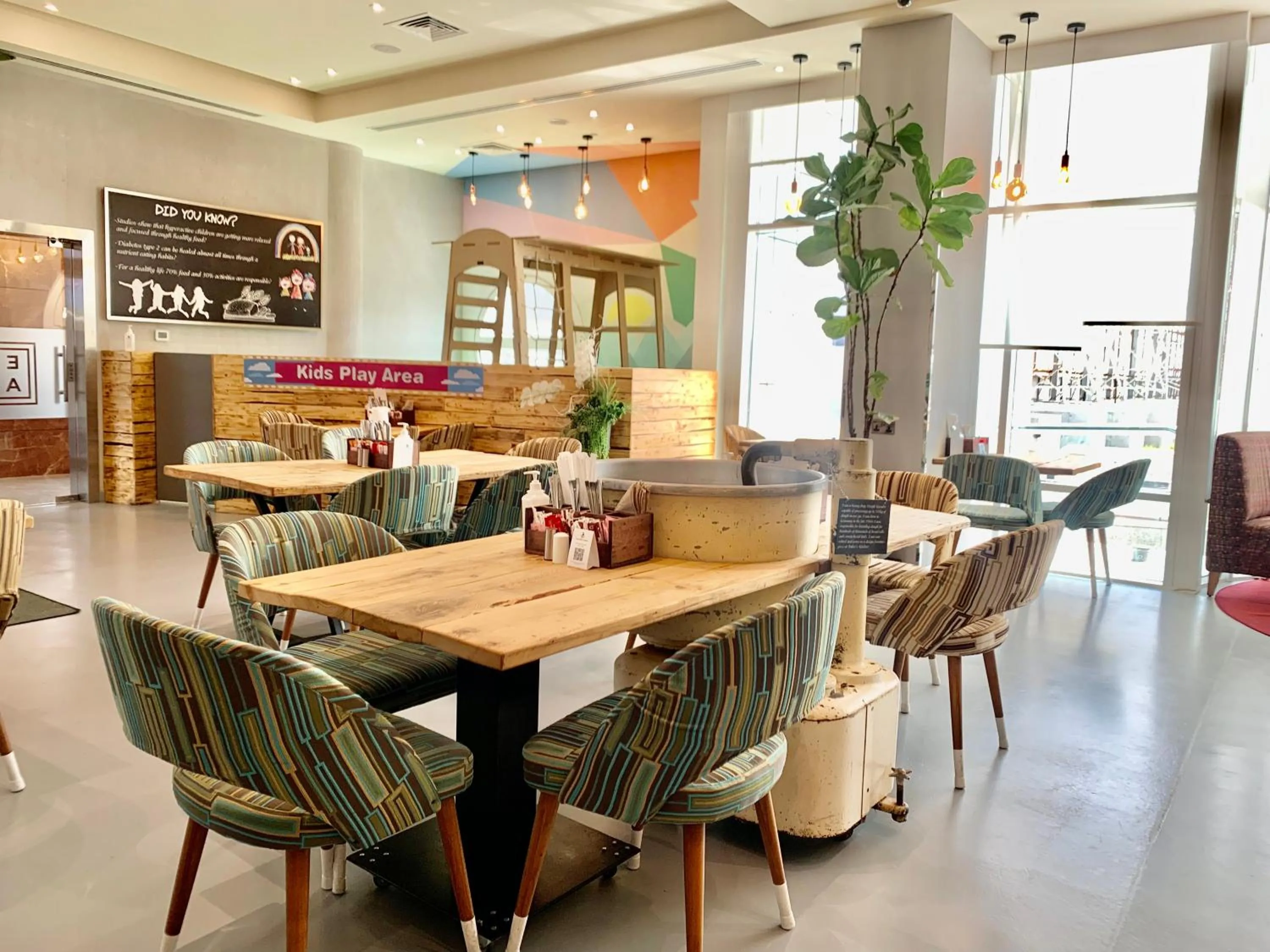 Restaurant/places to eat in Leva Hotel and Suites, Opposite Downtown