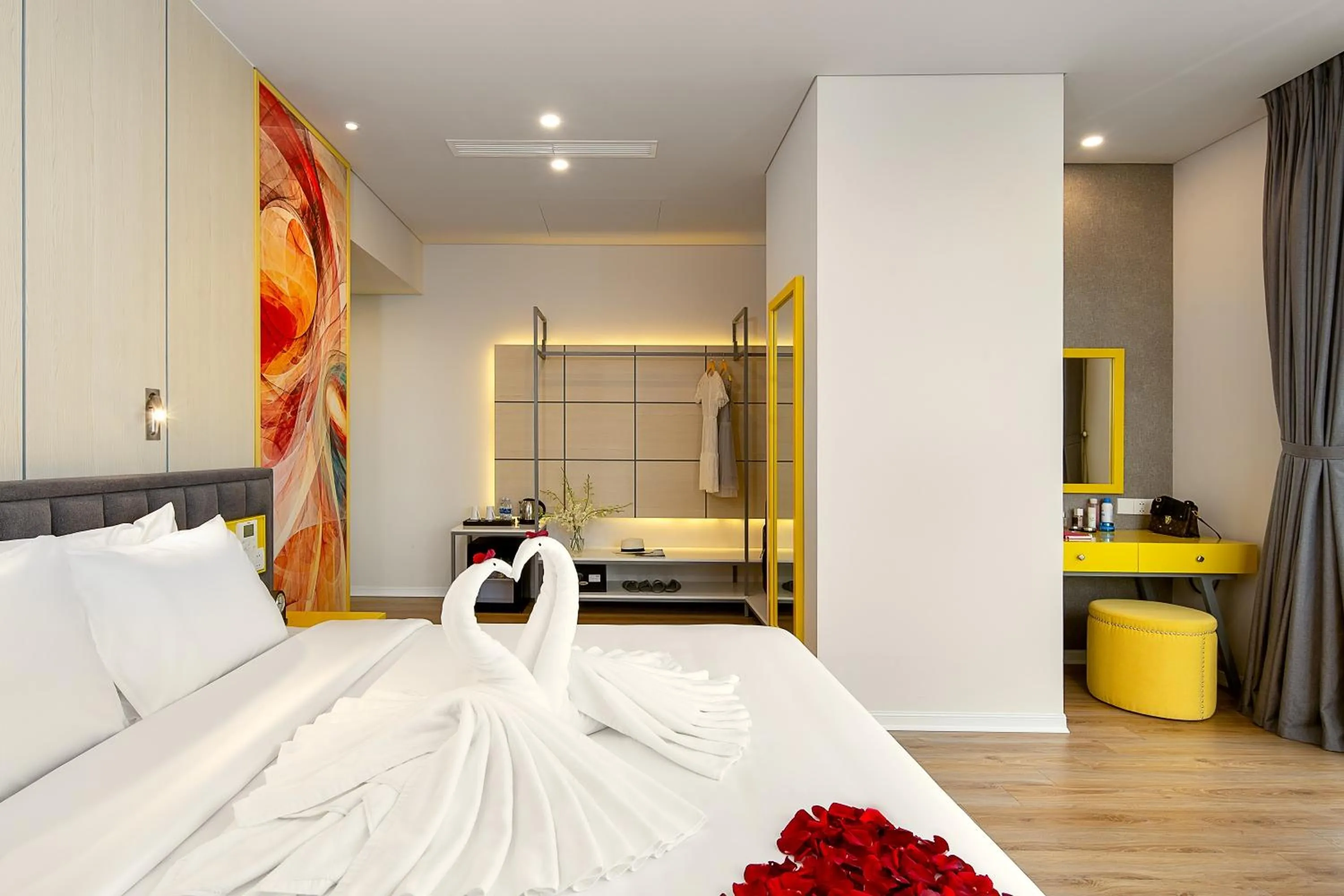 Bedroom, Bed in Grand Citiview Da Nang Hotel