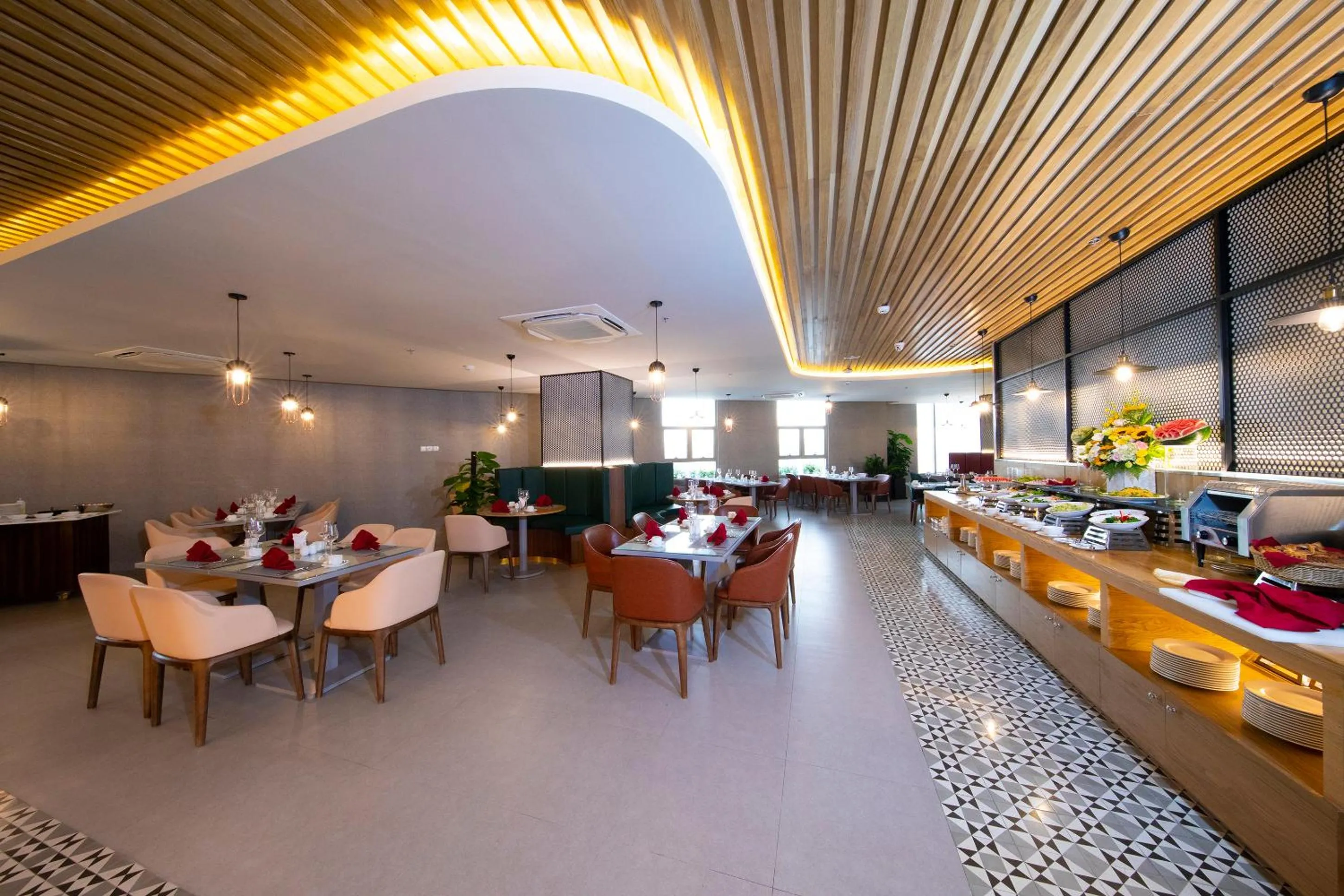 Restaurant/places to eat in Grand Citiview Da Nang Hotel