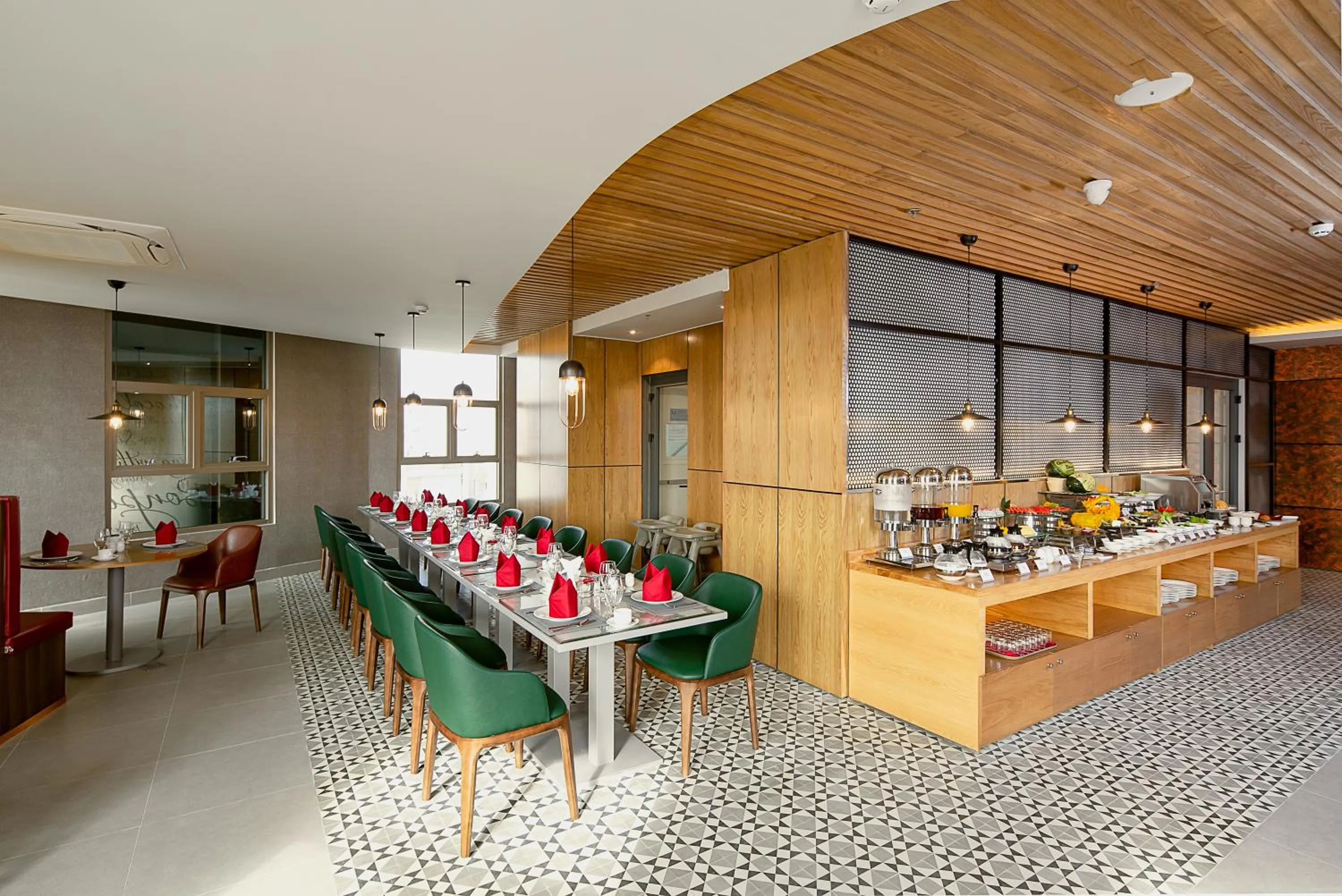 Restaurant/places to eat in Grand Citiview Da Nang Hotel