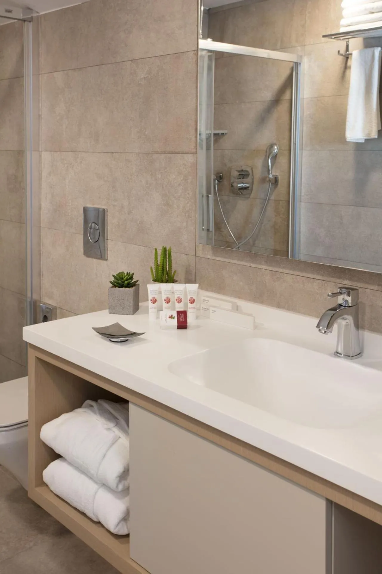 Bathroom in TRYP by Wyndham Ankara Oran