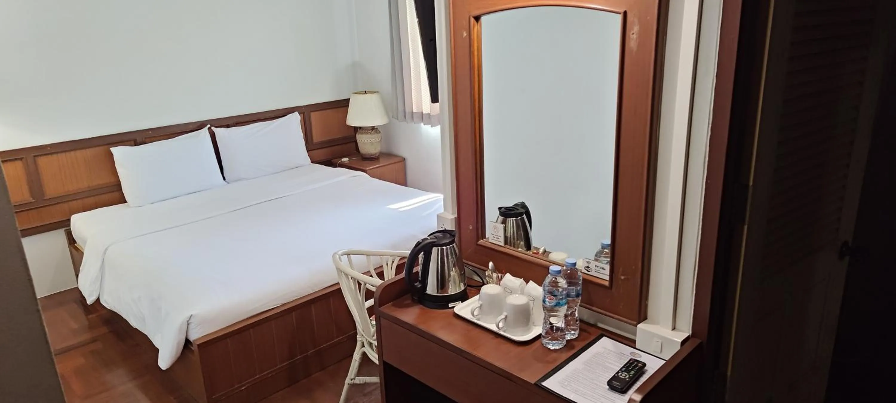 hair dresser, Bed in Puangpen Villa Hotel