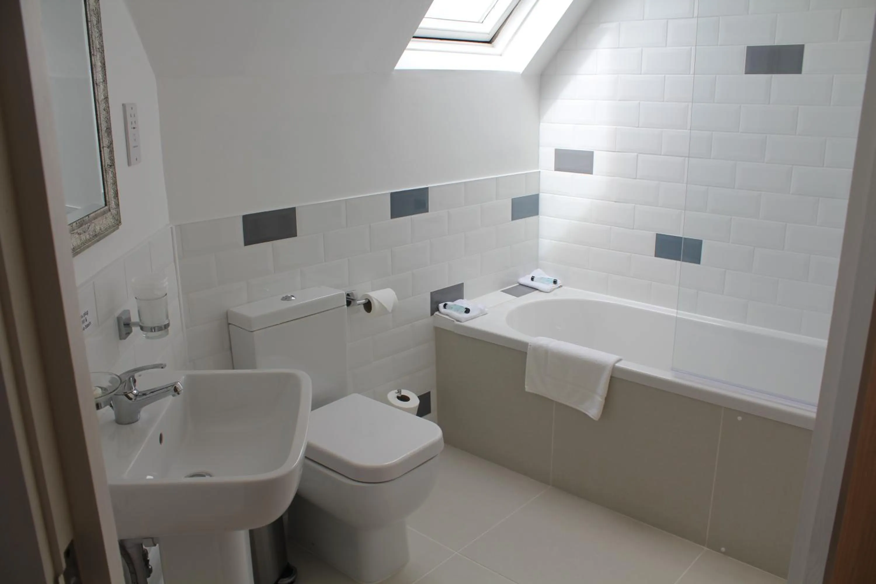 Day in Three Horseshoes Country Inn