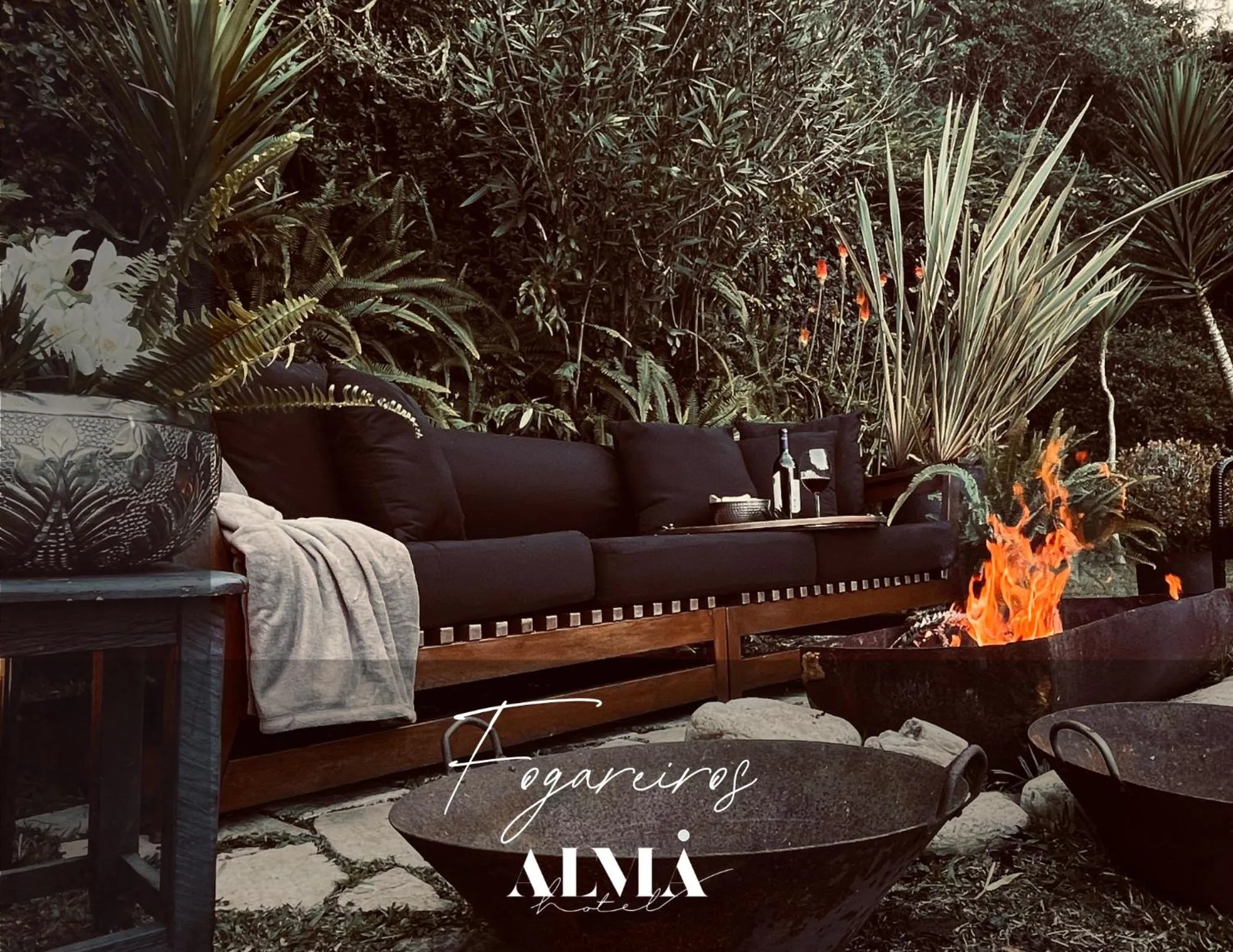 Seating area in Alma Hotel