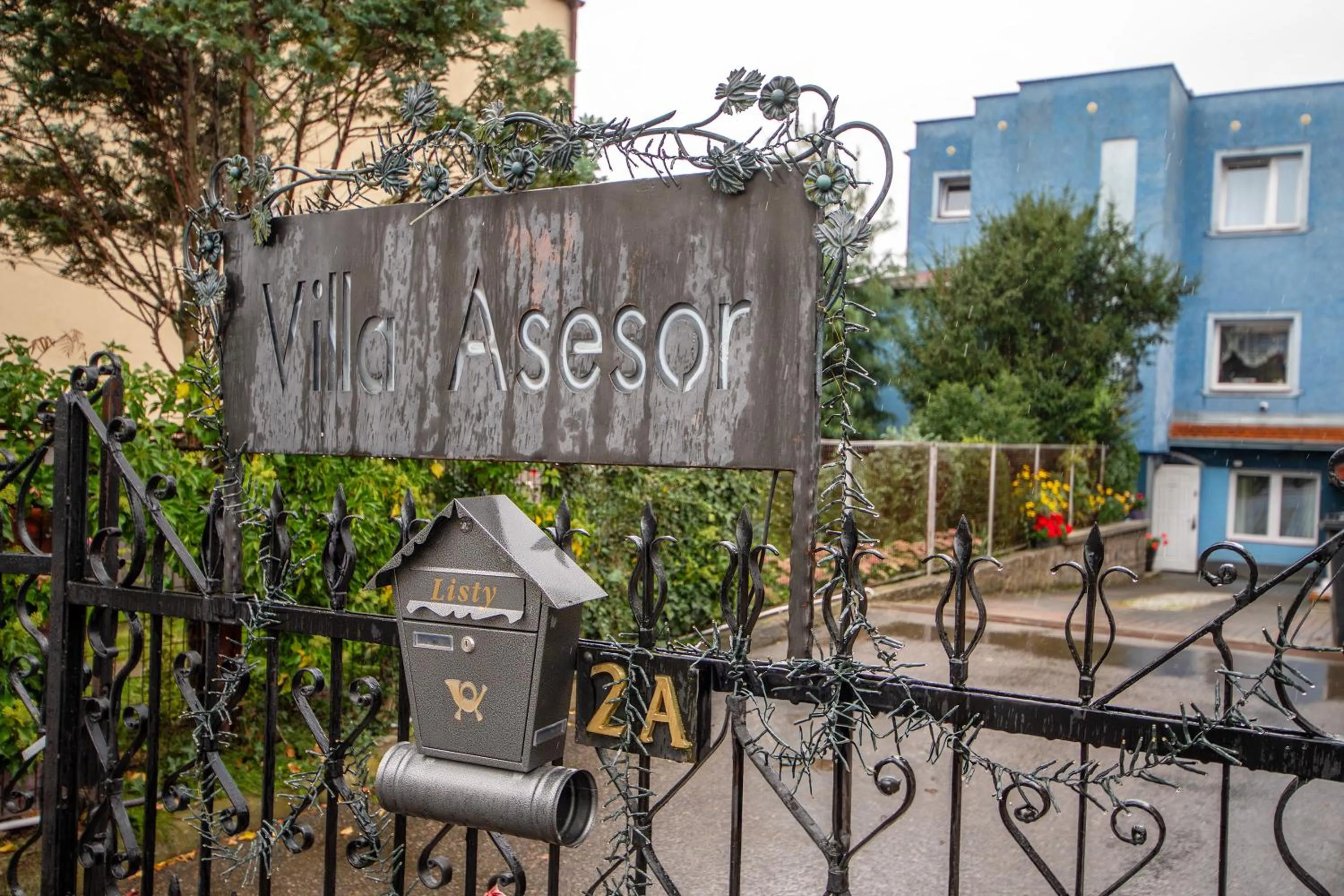 Property building in Villa Asesor