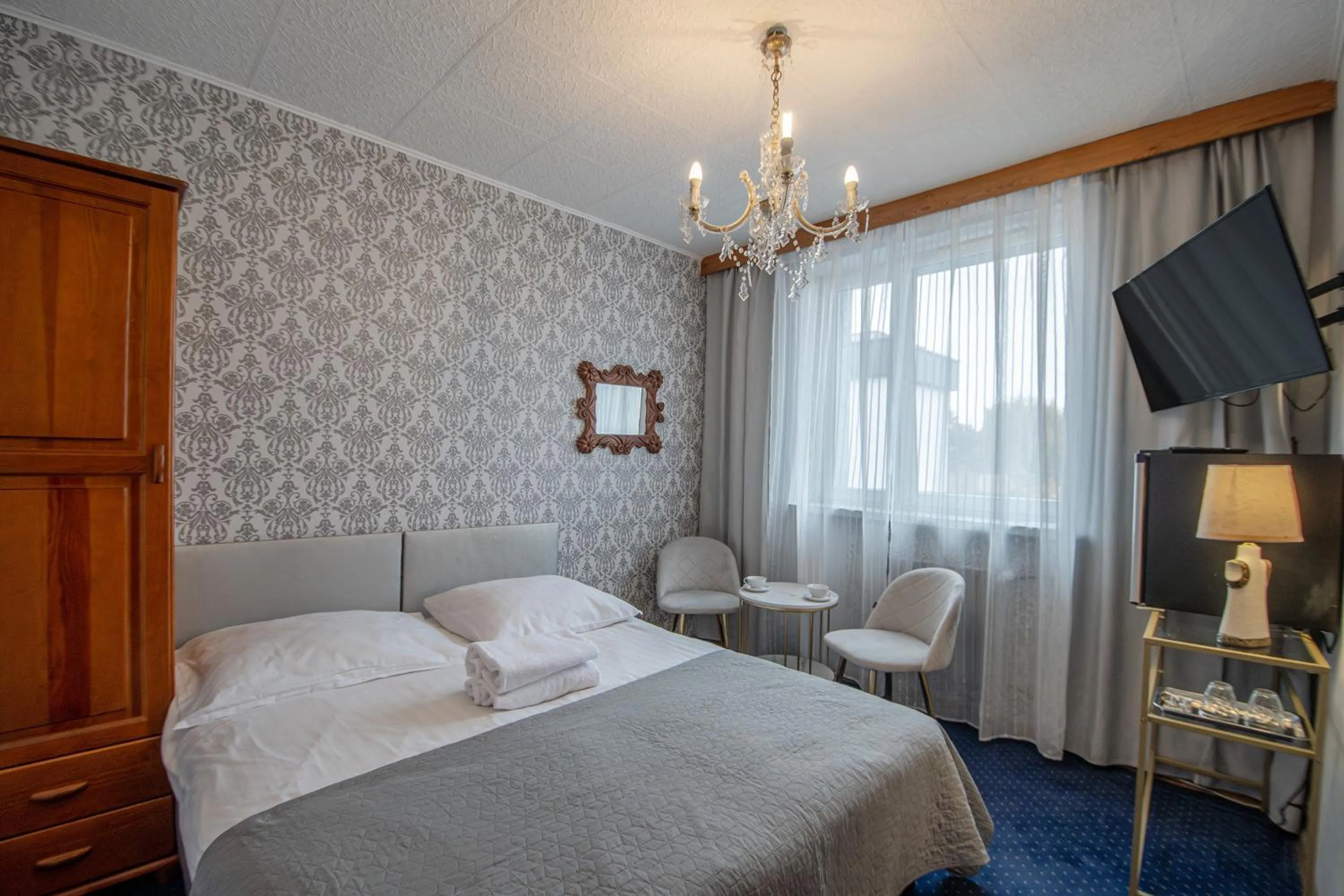 Shower, Bed in Villa Asesor